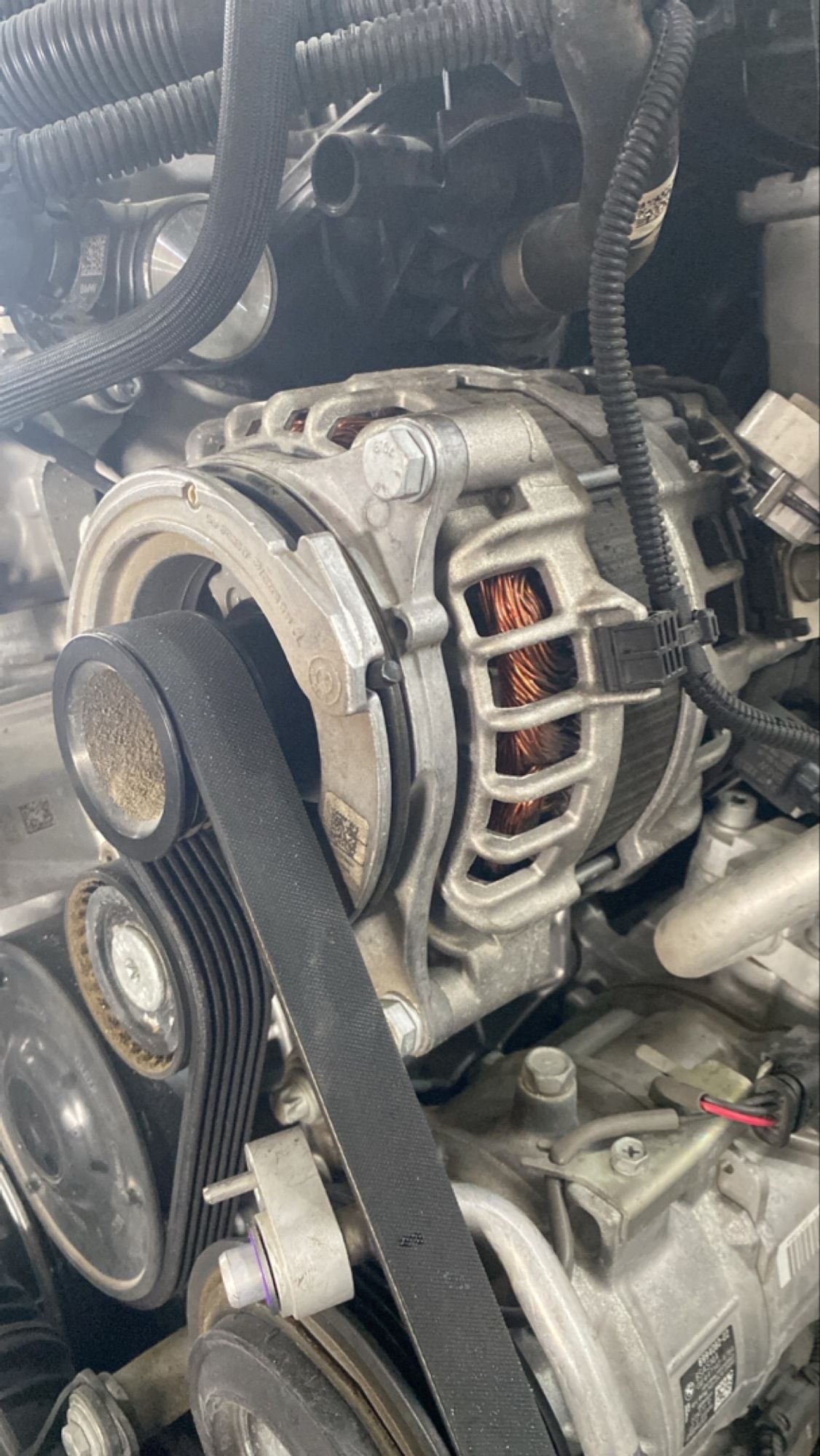 https://gcs.partsauto.market/rn-stockpro.appspot.com/thmbs/userImages/82798d1dea2c19ada63d093c70529e74/part/b22200f9-7b8d-4c4c-9f98-905ac6b52b2e_1748609302375.jpg