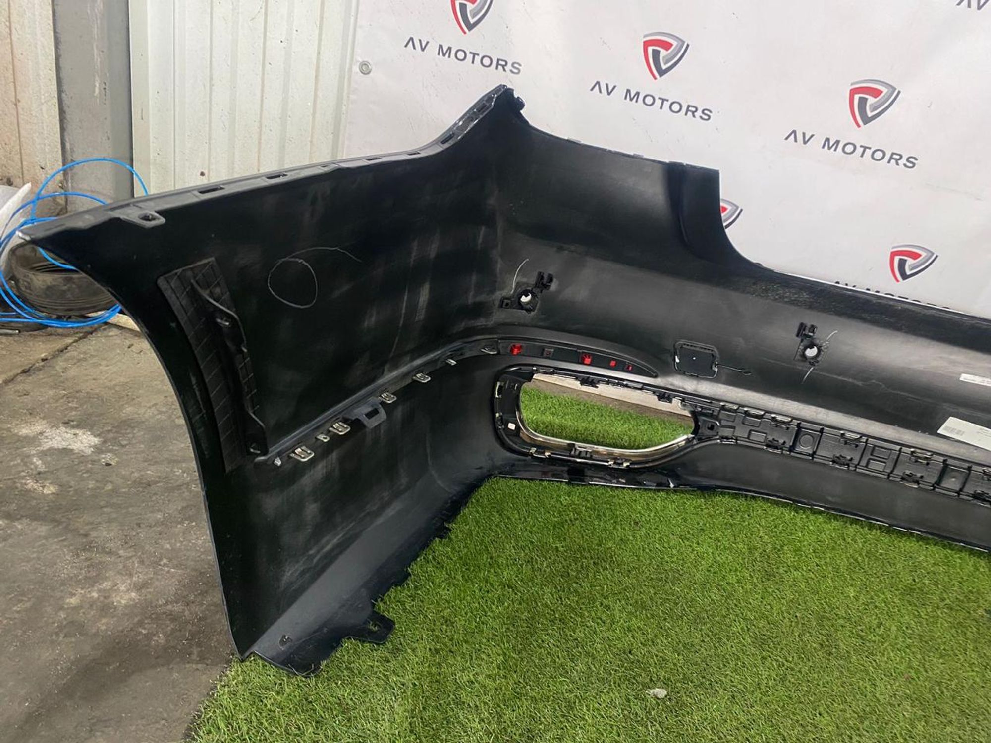 https://gcs.partsauto.market/rn-stockpro.appspot.com/thmbs/userImages/82798d1dea2c19ada63d093c70529e74/part/b8b1fa4e-7b24-431f-a535-65a047ea0a37_1747316142721.jpg
