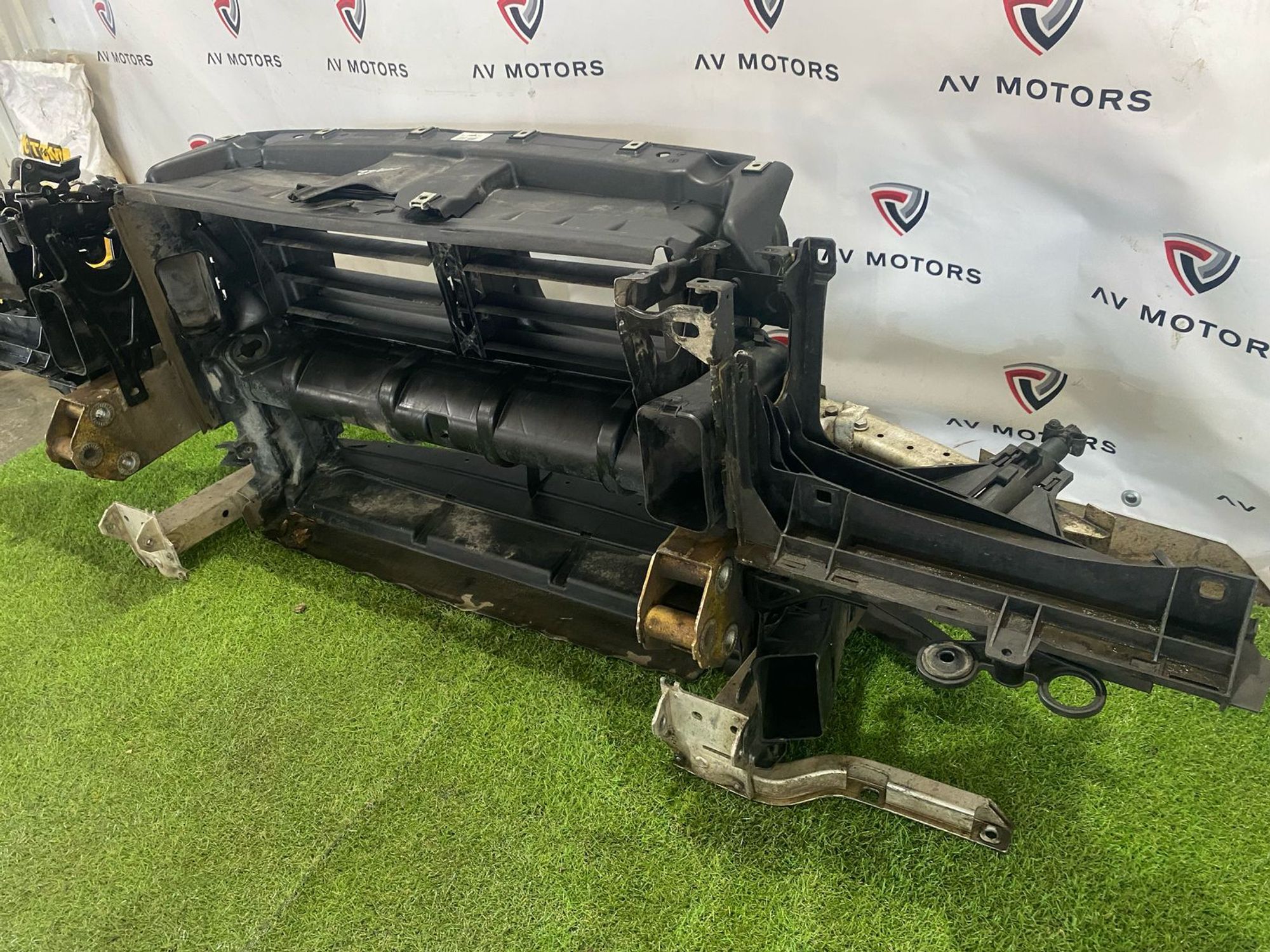 https://gcs.partsauto.market/rn-stockpro.appspot.com/thmbs/userImages/82798d1dea2c19ada63d093c70529e74/part/c0d5fe36-cda0-480c-9282-b565c021bac5_1746014682467.jpg