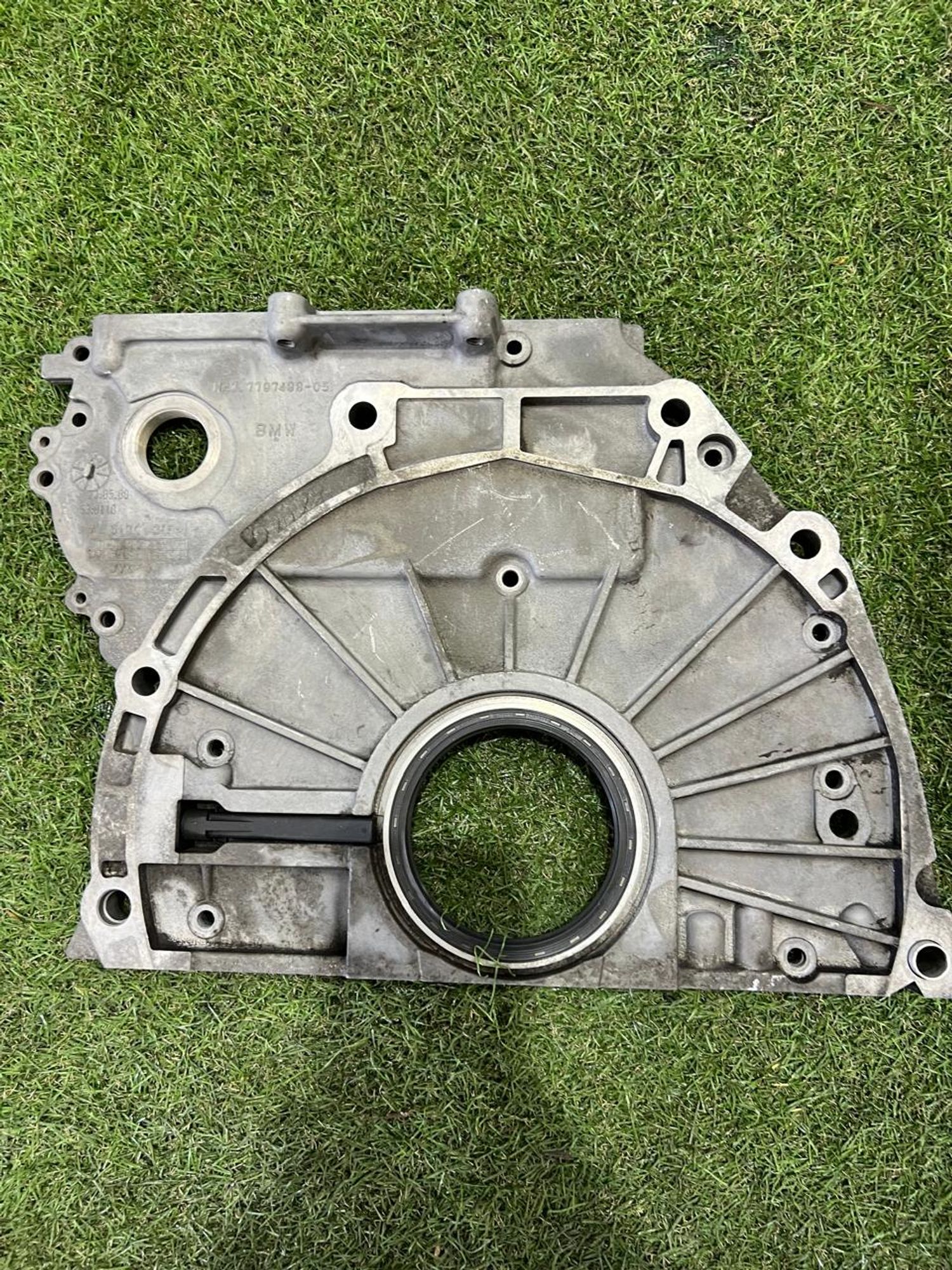 https://gcs.partsauto.market/rn-stockpro.appspot.com/thmbs/userImages/82798d1dea2c19ada63d093c70529e74/part/c44d0a35-5fbd-4507-ad09-9ad2dfbec3fd_1745401358303.jpg