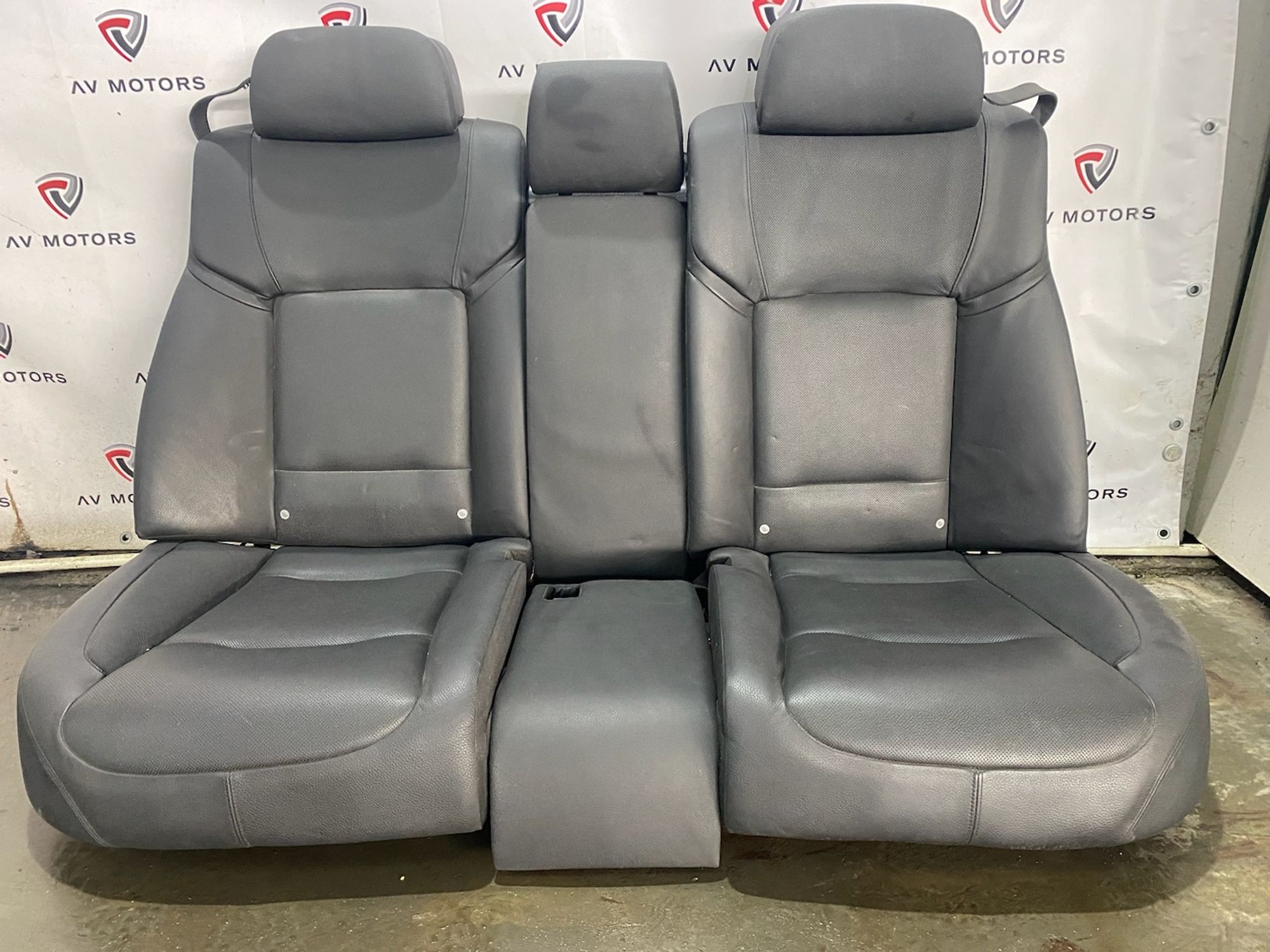 https://gcs.partsauto.market/rn-stockpro.appspot.com/thmbs/userImages/82798d1dea2c19ada63d093c70529e74/part/cbd92286-8058-4bb1-897a-27250c80f377_1734781894759.jpg