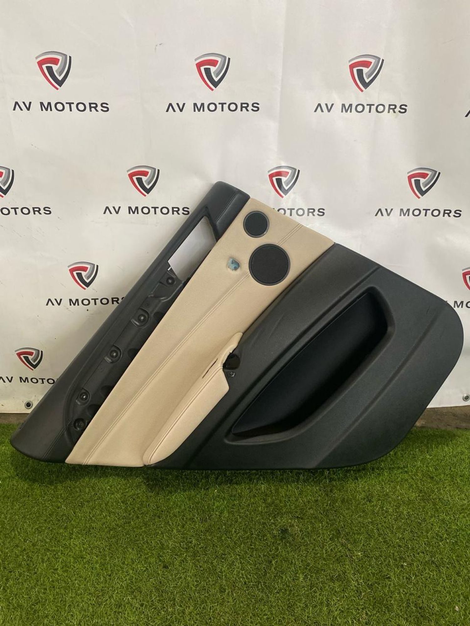 https://gcs.partsauto.market/rn-stockpro.appspot.com/thmbs/userImages/82798d1dea2c19ada63d093c70529e74/part/cfeaef5a-0c11-41cb-bd43-02d5400b17f9_1745312327209.jpg