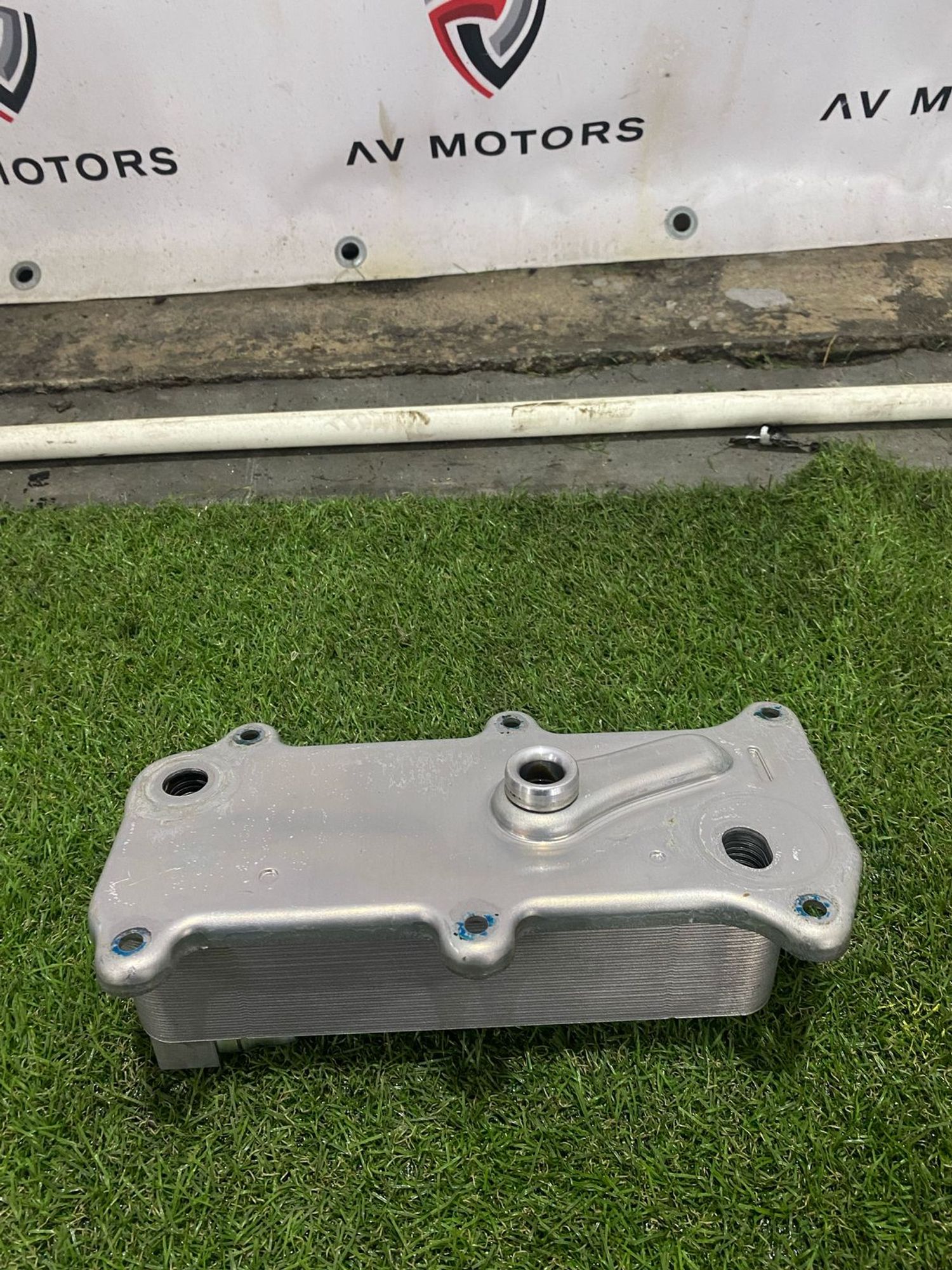 https://gcs.partsauto.market/rn-stockpro.appspot.com/thmbs/userImages/82798d1dea2c19ada63d093c70529e74/part/d26d2287-6fac-4f55-9242-40ed7827e655_1740064767739.jpg
