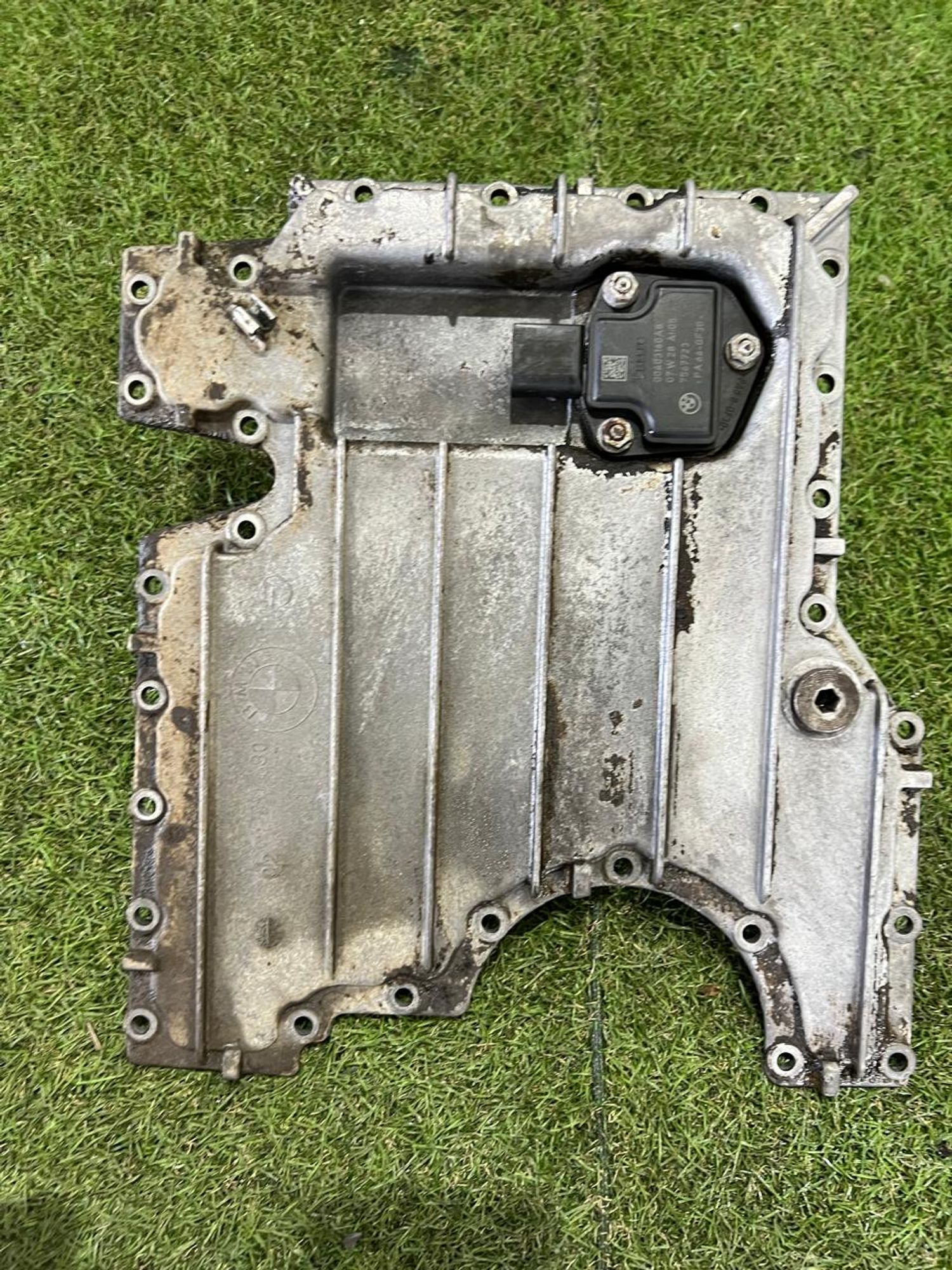https://gcs.partsauto.market/rn-stockpro.appspot.com/thmbs/userImages/82798d1dea2c19ada63d093c70529e74/part/eb56f402-6245-4513-a2b2-8349b292fcc6_1745403539023.jpg