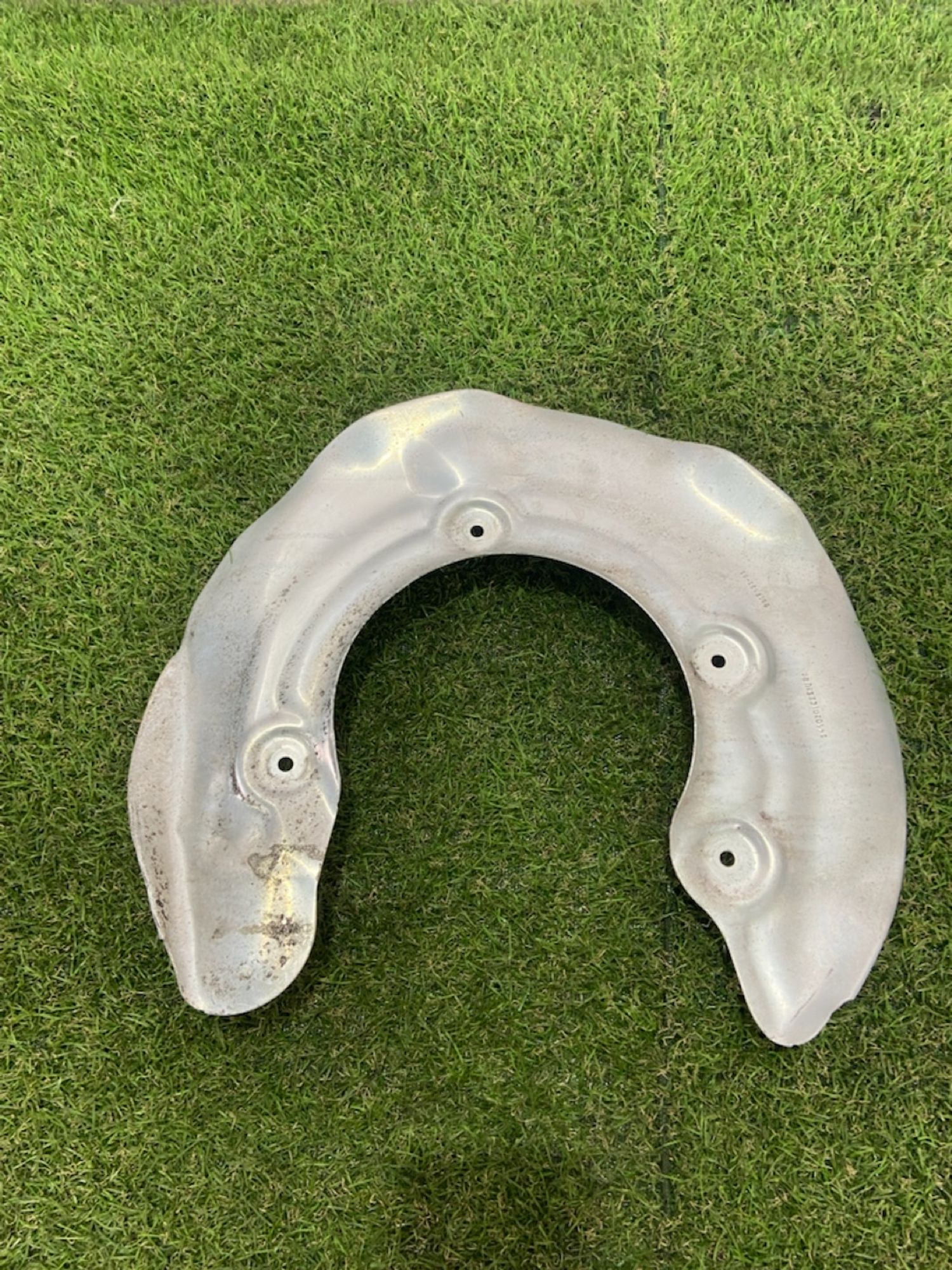 https://gcs.partsauto.market/rn-stockpro.appspot.com/thmbs/userImages/82798d1dea2c19ada63d093c70529e74/part/f5050d6e-50b8-40a8-b37d-b288531c0780_1746623374019.jpg