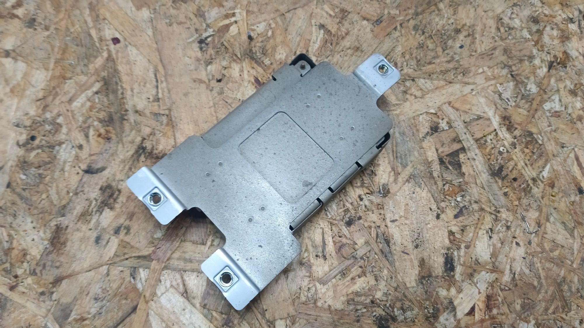 https://gcs.partsauto.market/rn-stockpro.appspot.com/thmbs/userImages/86639159375c37f71cfc850516777b62/part/08b80784-6f33-4999-a20d-8a55fa745aca_1744914482045.jpg