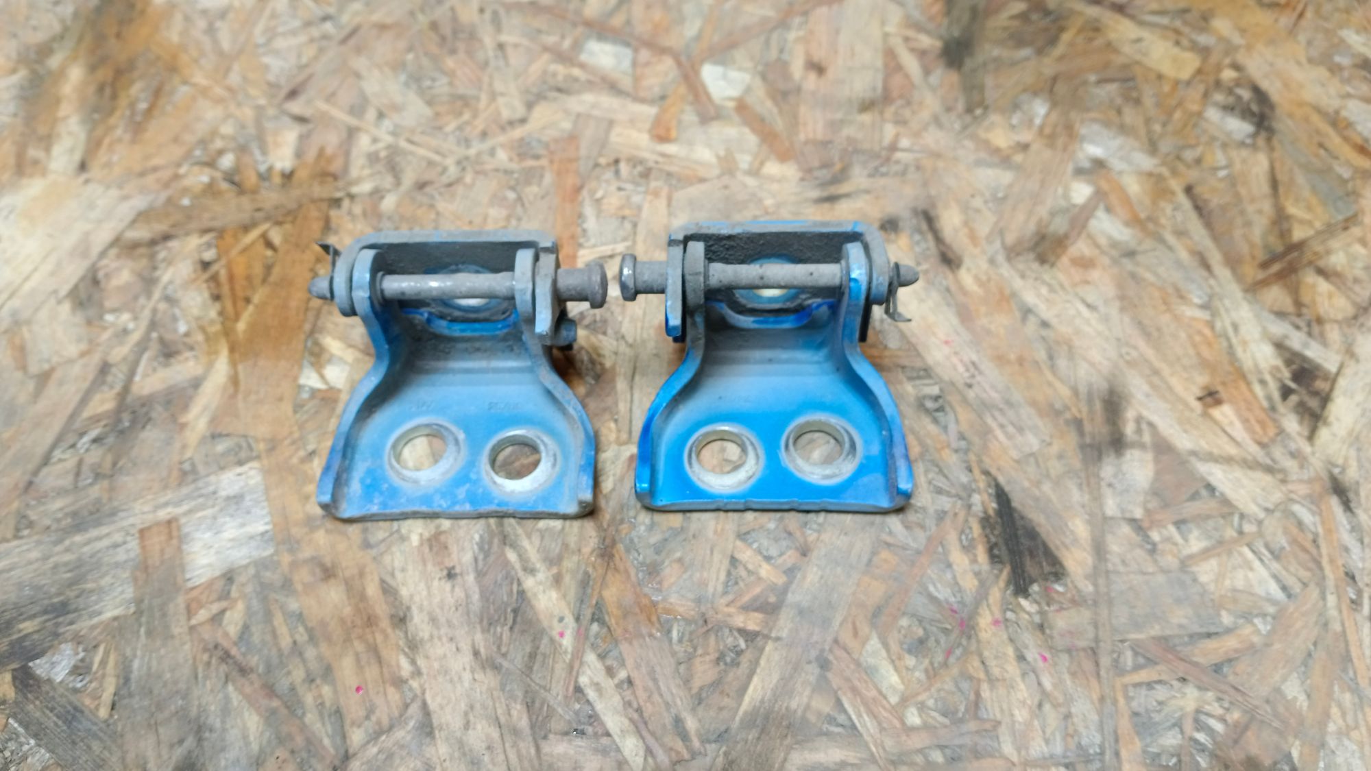 https://gcs.partsauto.market/rn-stockpro.appspot.com/thmbs/userImages/86639159375c37f71cfc850516777b62/part/237b1084-13ed-411a-aad6-6e96e5184698_1737091008427.jpg