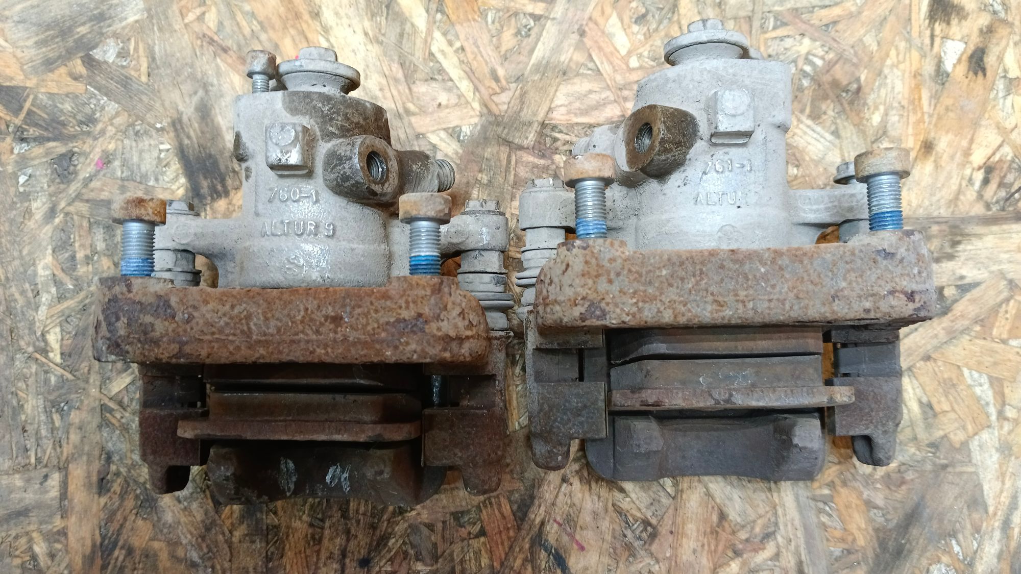 https://gcs.partsauto.market/rn-stockpro.appspot.com/thmbs/userImages/86639159375c37f71cfc850516777b62/part/27253462-410f-4fa8-9ab6-796b3e1789f5_1737098288312.jpg