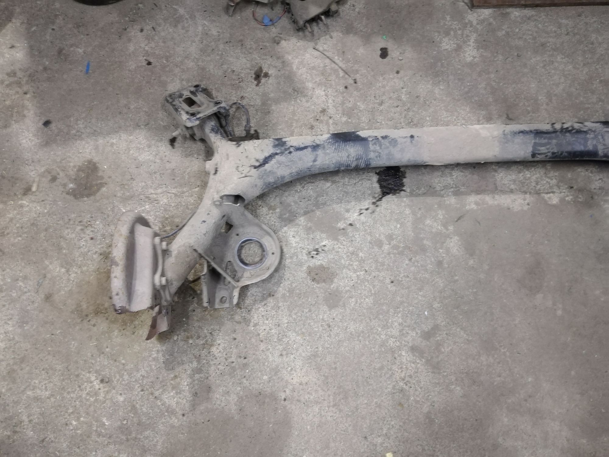 https://gcs.partsauto.market/rn-stockpro.appspot.com/thmbs/userImages/86639159375c37f71cfc850516777b62/part/30fd0f6a-330e-4a9c-8464-900c8f0f14ef_1737439541105.jpg