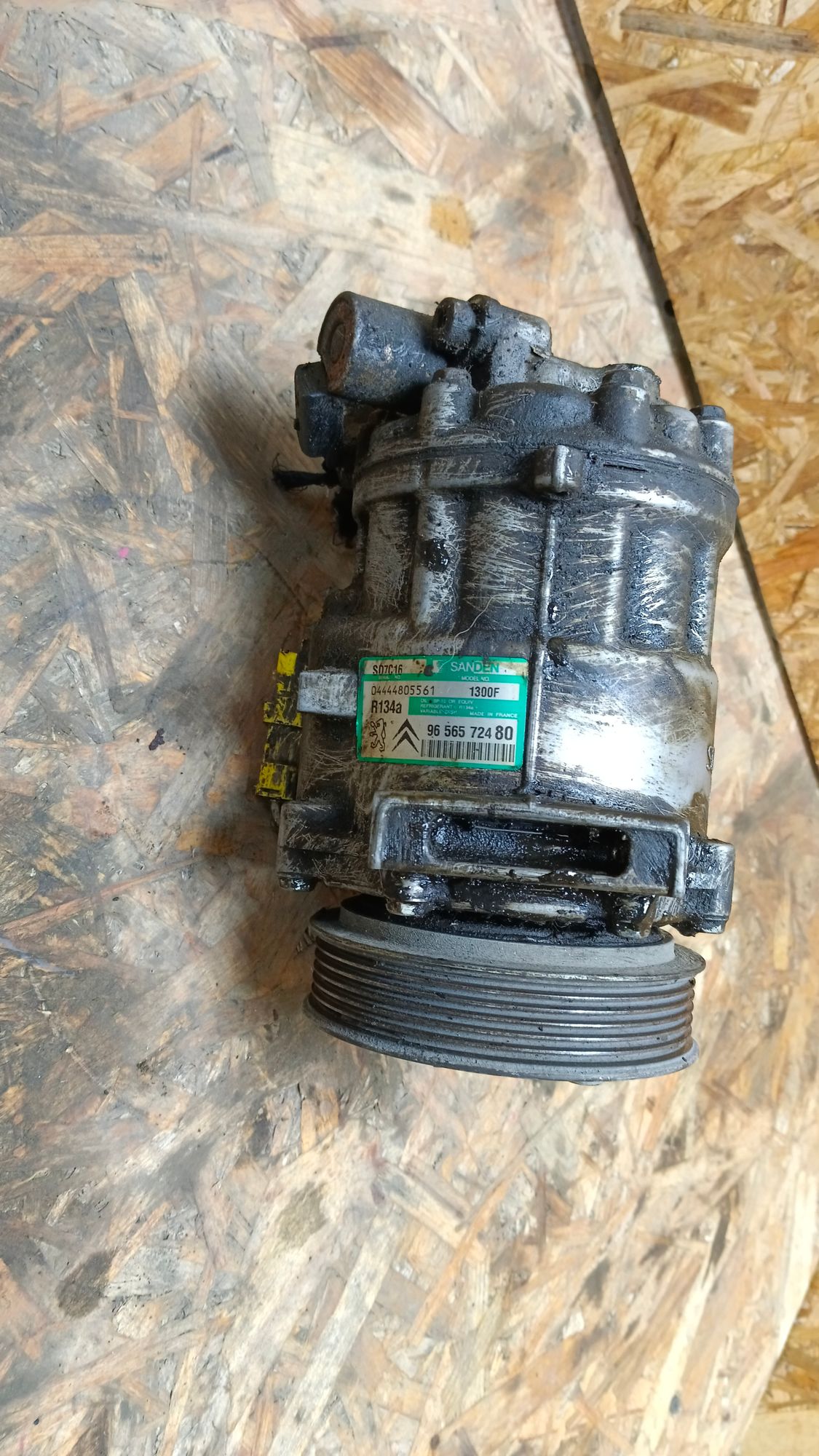 https://gcs.partsauto.market/rn-stockpro.appspot.com/thmbs/userImages/86639159375c37f71cfc850516777b62/part/36b87aab-1fe2-4ea9-913e-b431a7200c2e_1739970405889.jpg