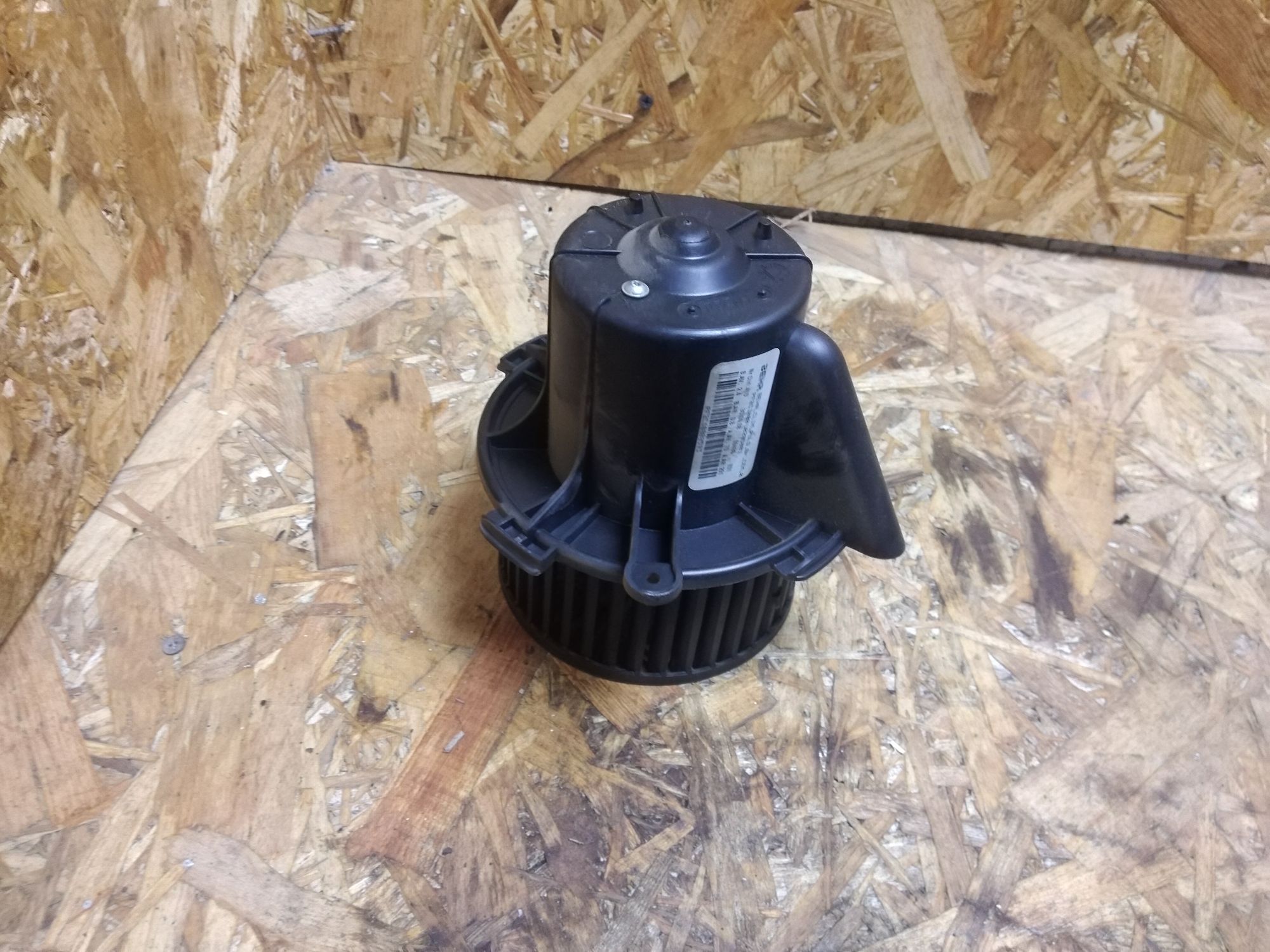 https://gcs.partsauto.market/rn-stockpro.appspot.com/thmbs/userImages/86639159375c37f71cfc850516777b62/part/41d843e6-31d6-4f59-8437-10f295a77830_1735648112371.jpg