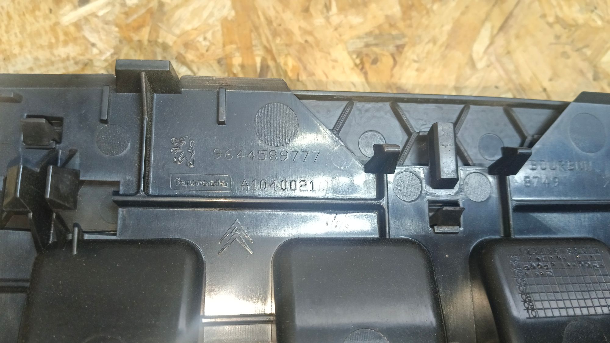 https://gcs.partsauto.market/rn-stockpro.appspot.com/thmbs/userImages/86639159375c37f71cfc850516777b62/part/6b6d8a6e-b083-4185-93a6-e1485b938fe6_1745728749837.jpg