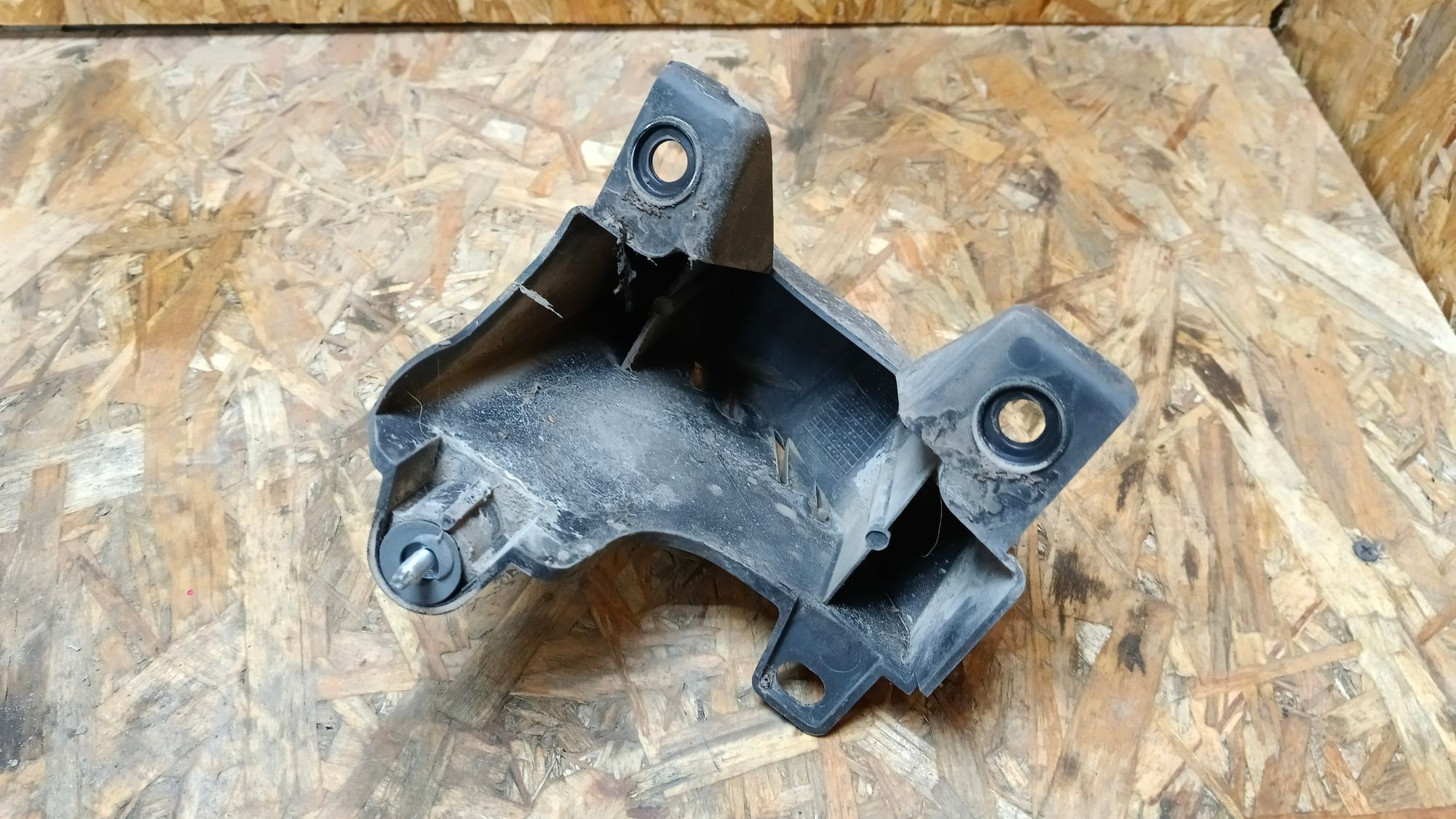 https://gcs.partsauto.market/rn-stockpro.appspot.com/thmbs/userImages/86639159375c37f71cfc850516777b62/part/7cda26cc-a795-4ff9-8e6c-acc6a92f06c9_1737096387388.jpg