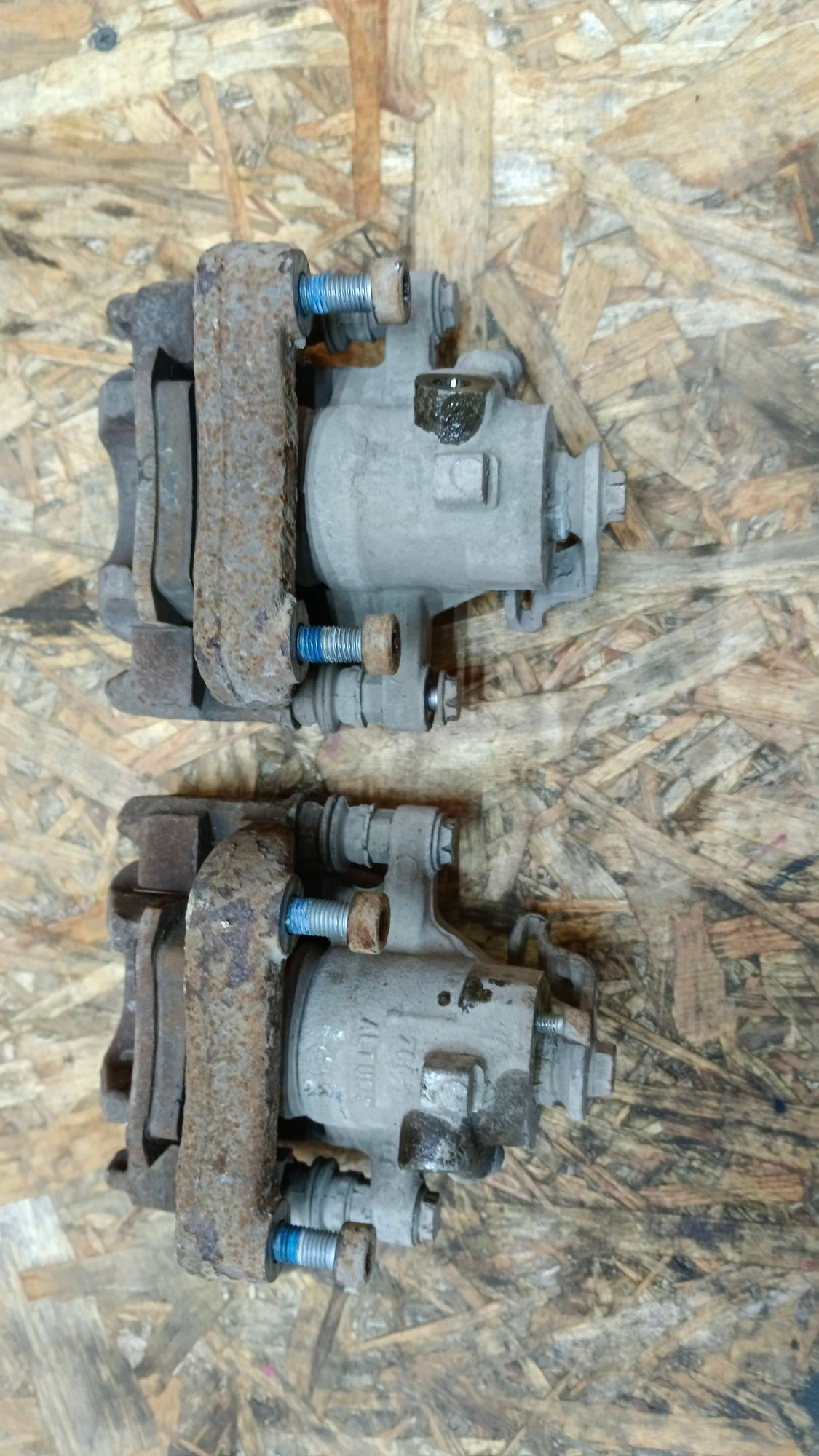 https://gcs.partsauto.market/rn-stockpro.appspot.com/thmbs/userImages/86639159375c37f71cfc850516777b62/part/8f1e0368-41f9-470a-b8d7-65641e90a076_1737098287986.jpg