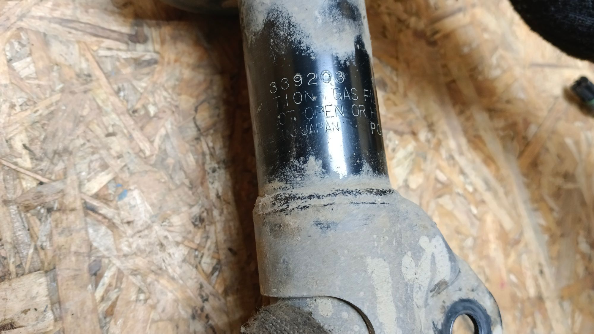 https://gcs.partsauto.market/rn-stockpro.appspot.com/thmbs/userImages/86639159375c37f71cfc850516777b62/part/a9436560-2d74-4403-888a-6cf52ffbab27_1729910217036.jpg