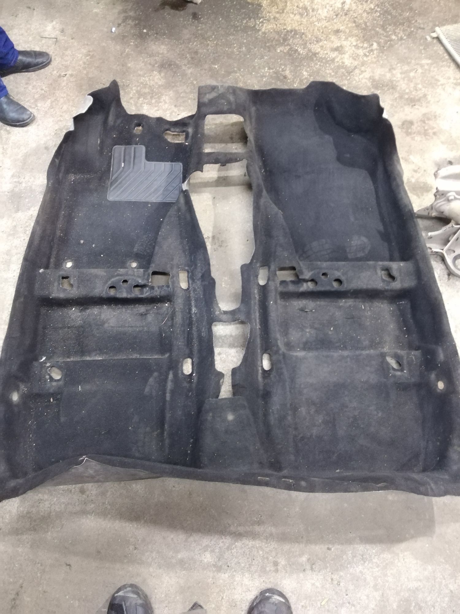 Ковер салона Citroen С4 16 2008 ковролин 