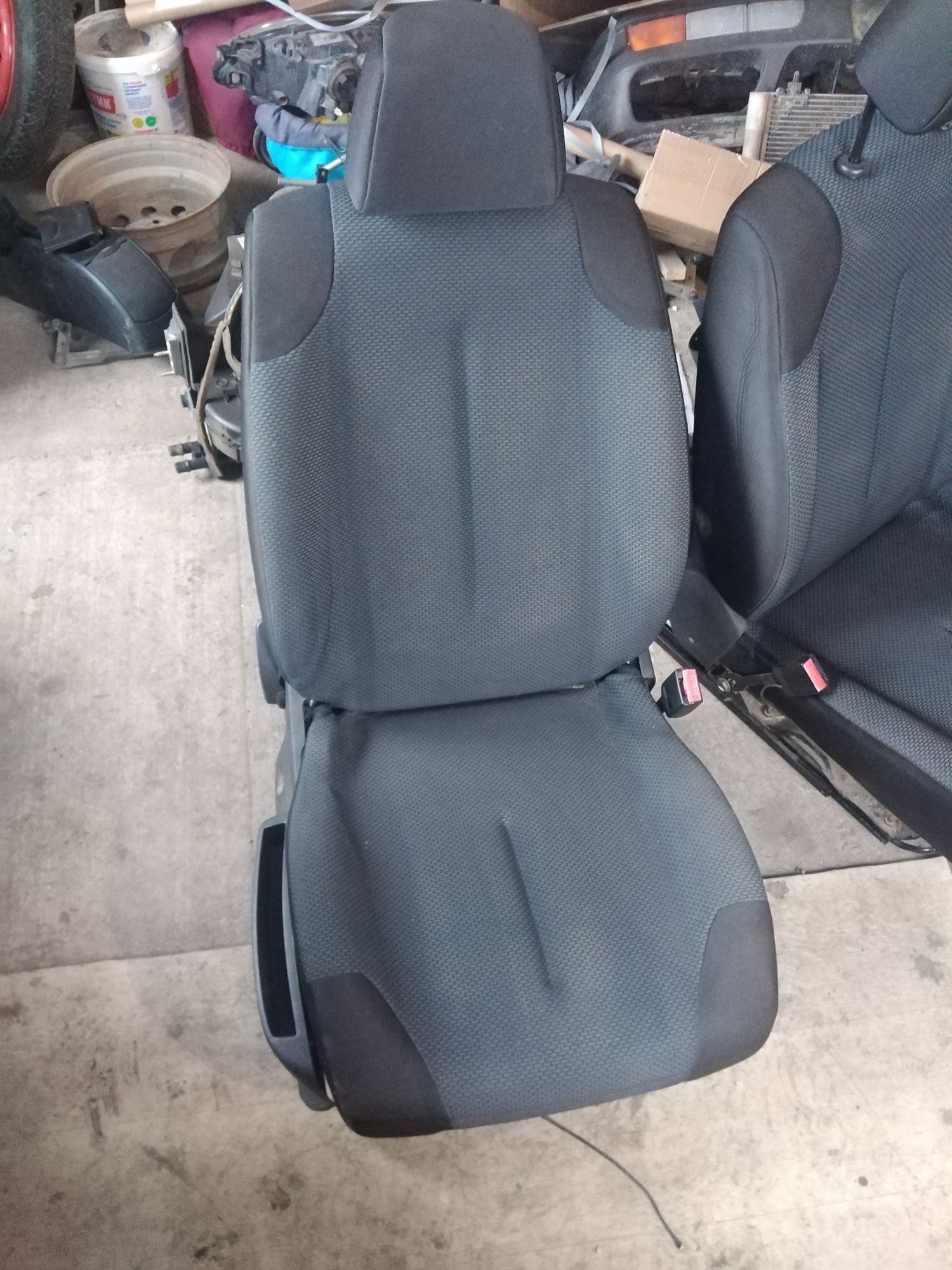 https://gcs.partsauto.market/rn-stockpro.appspot.com/thmbs/userImages/86639159375c37f71cfc850516777b62/part/ca1d66a7-1219-4b85-bddb-c90e00c22064_1735631516058.jpg