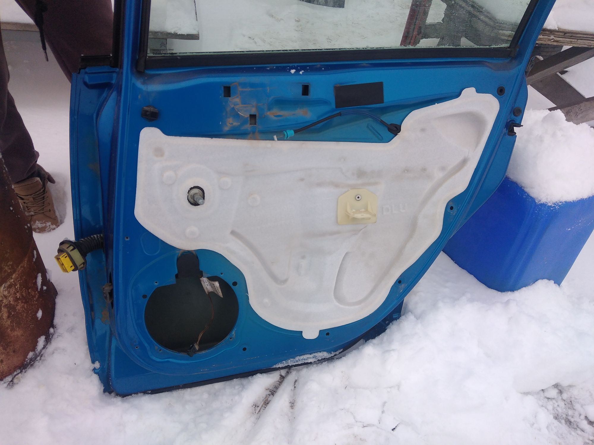 https://gcs.partsauto.market/rn-stockpro.appspot.com/thmbs/userImages/86639159375c37f71cfc850516777b62/part/cdaff134-4d69-4115-a888-3218f0ecadbe_1734863606783.jpg