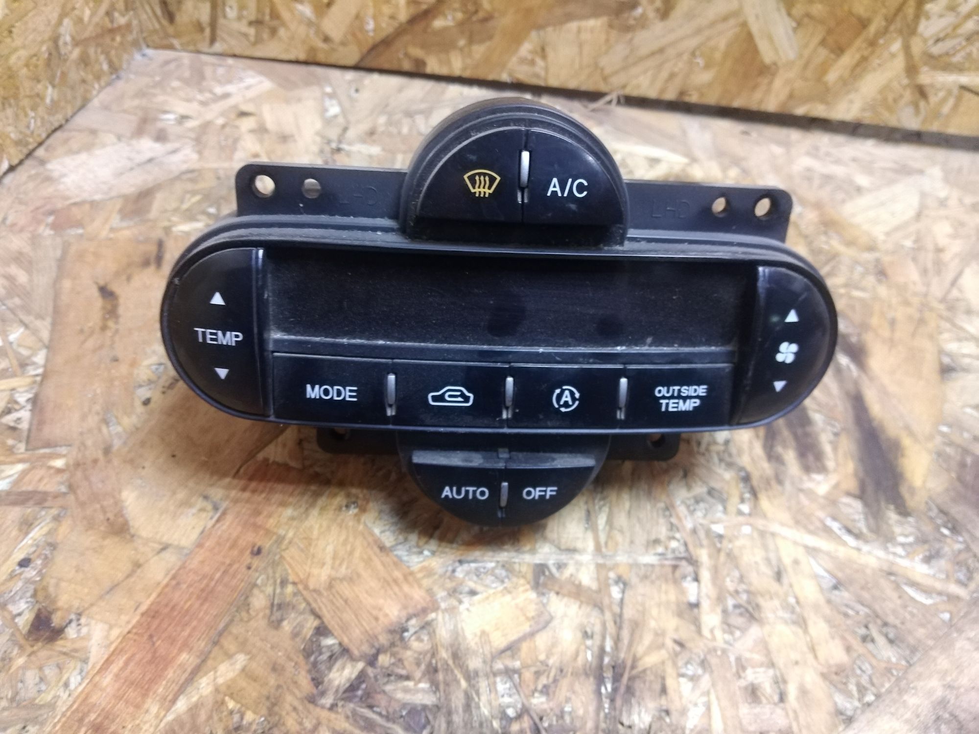 https://gcs.partsauto.market/rn-stockpro.appspot.com/thmbs/userImages/86639159375c37f71cfc850516777b62/part/d150f805-ec15-4e99-840d-6847c483c6f9_1735068102394.jpg