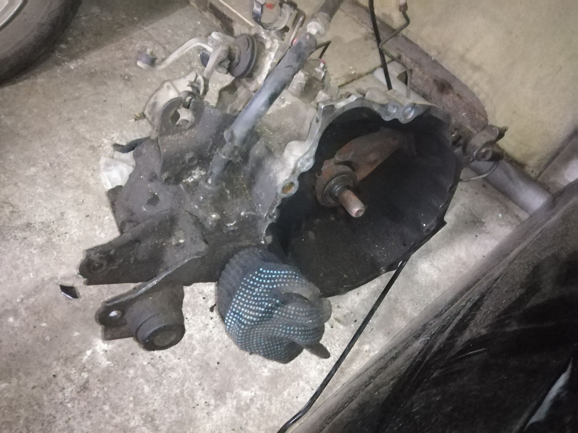 https://gcs.partsauto.market/rn-stockpro.appspot.com/thmbs/userImages/86639159375c37f71cfc850516777b62/part/d1f9a5df-7618-465b-8454-48eb94225d4b_1734850113556.jpg