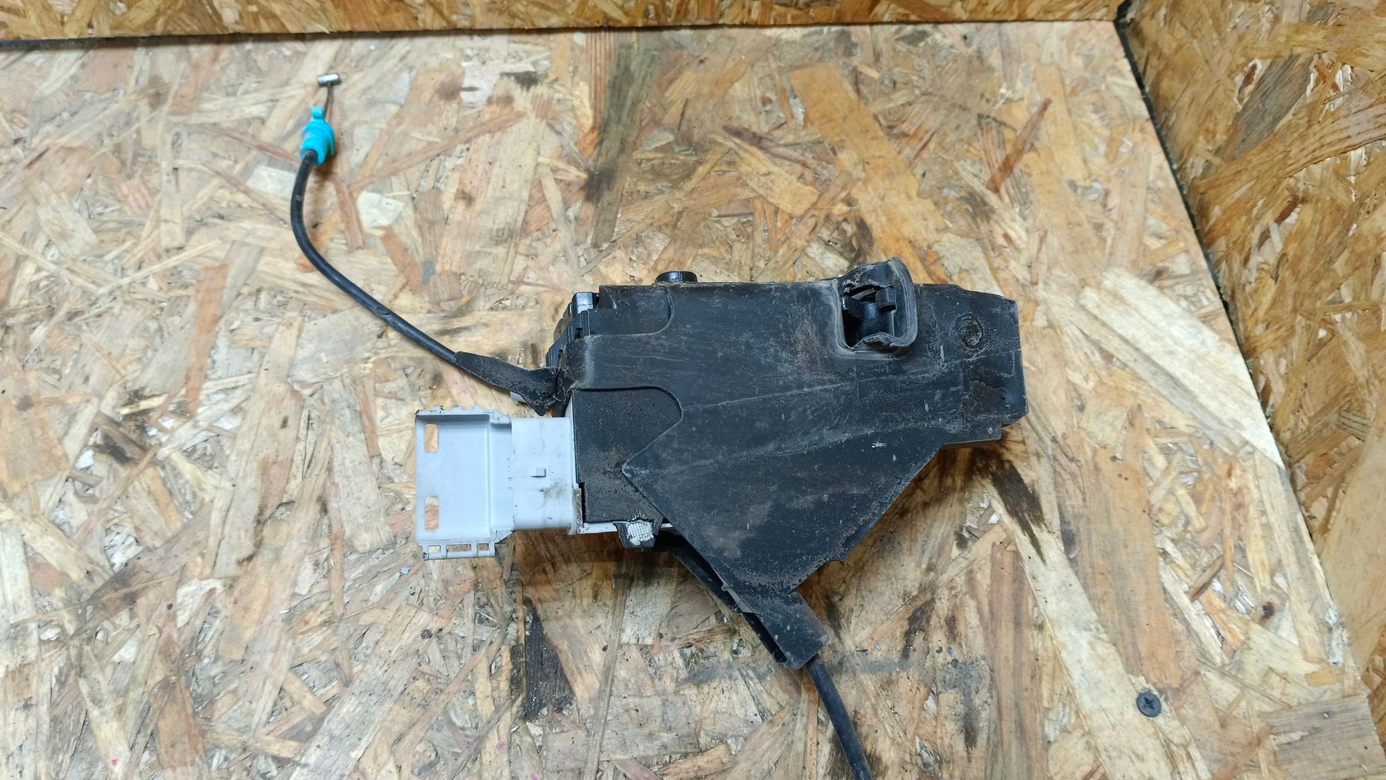 https://gcs.partsauto.market/rn-stockpro.appspot.com/thmbs/userImages/86639159375c37f71cfc850516777b62/part/fe101afb-cb0e-4b32-9faa-a5c2e7354ce6_1738479631522.jpg
