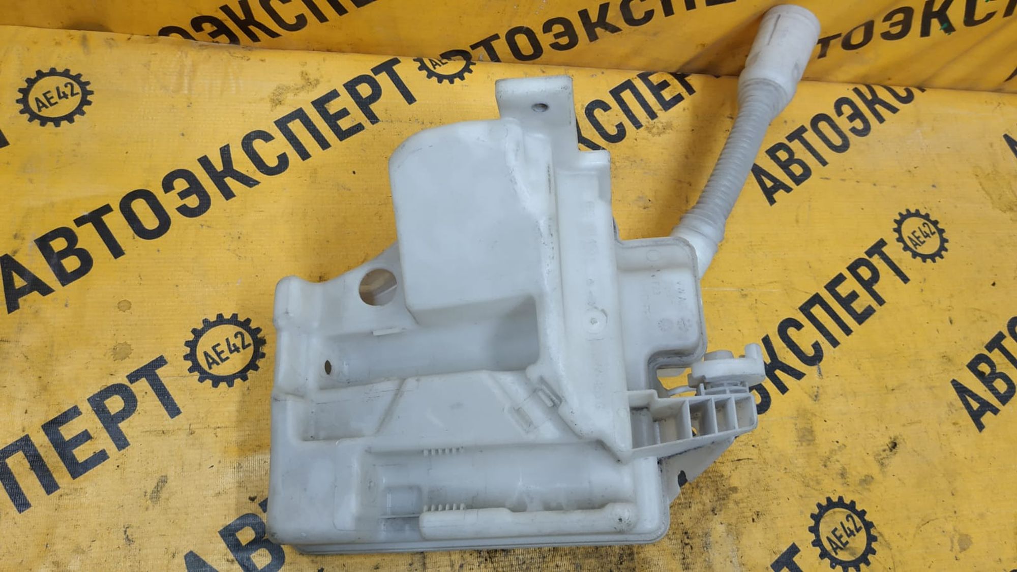 https://gcs.partsauto.market/rn-stockpro.appspot.com/thmbs/userImages/87497919e31020c6b1c735431d06908a/part/6b368fea-61a3-4029-aa76-74bf18165f8f_1745998872038.jpg