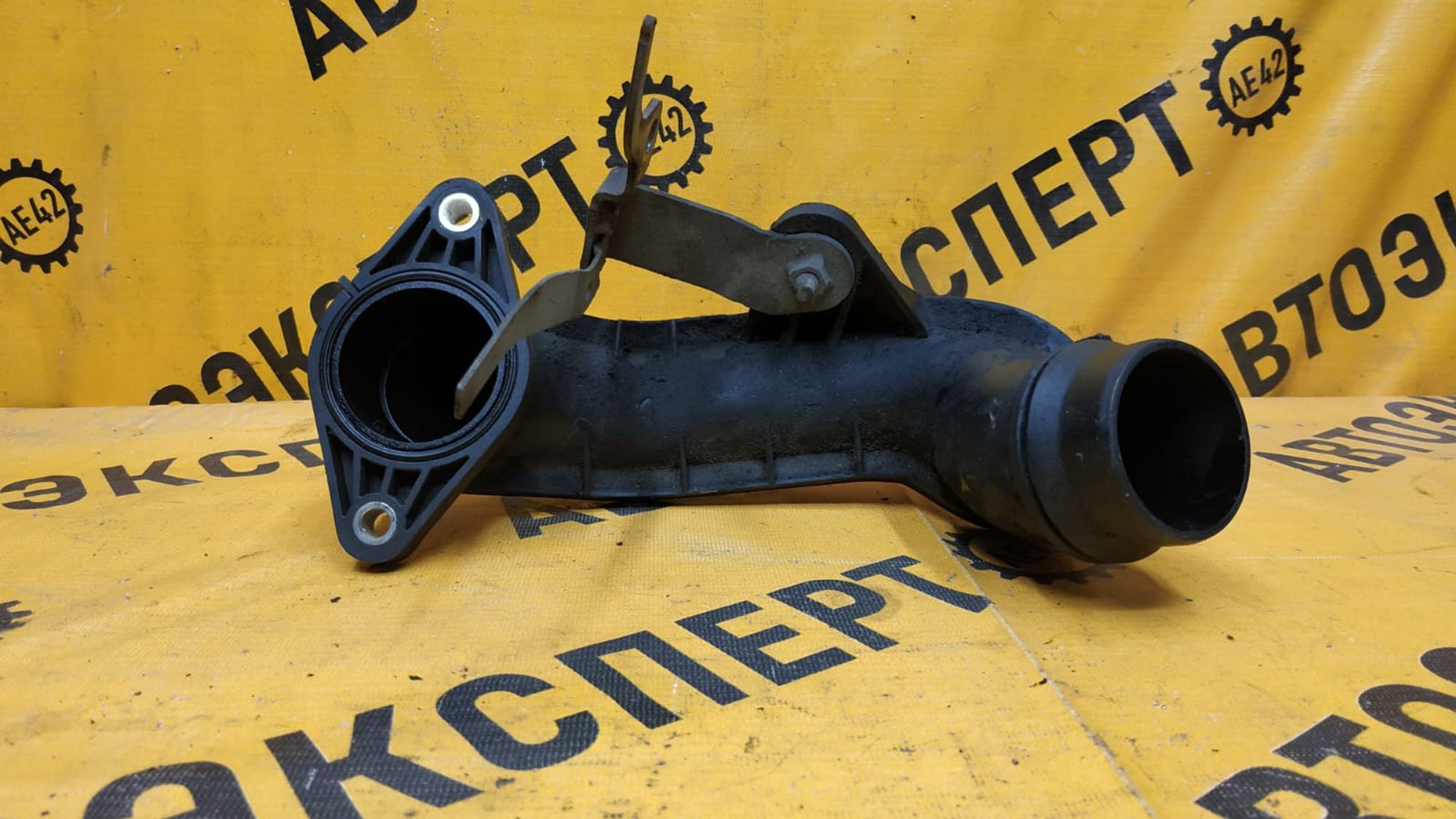 https://gcs.partsauto.market/rn-stockpro.appspot.com/thmbs/userImages/87497919e31020c6b1c735431d06908a/part/6d0f08fd-0b1e-4133-8471-0e6499502782_1744872398627.jpg