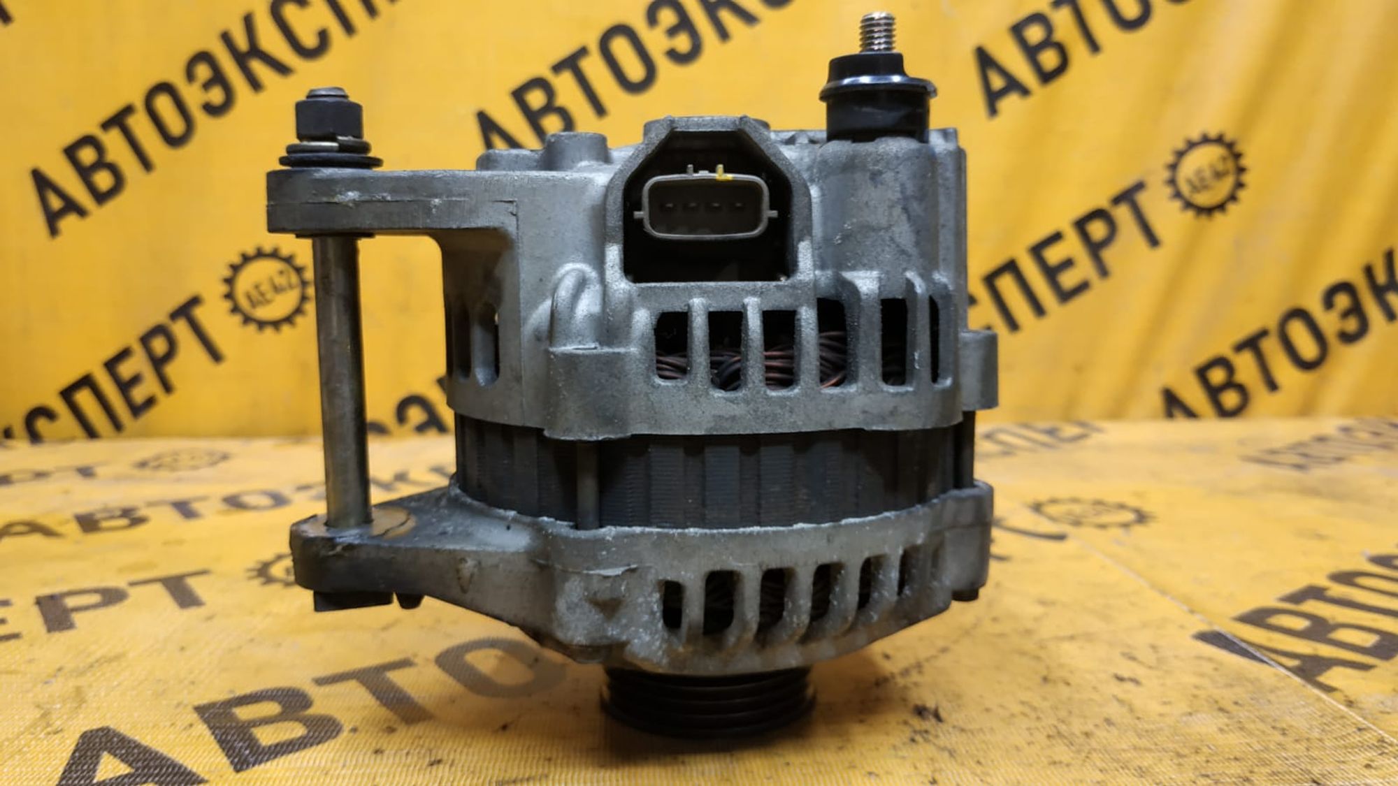 https://gcs.partsauto.market/rn-stockpro.appspot.com/thmbs/userImages/87497919e31020c6b1c735431d06908a/part/6d84e093-2e32-4345-8205-659c5ffb38c3_1748573310516.jpg