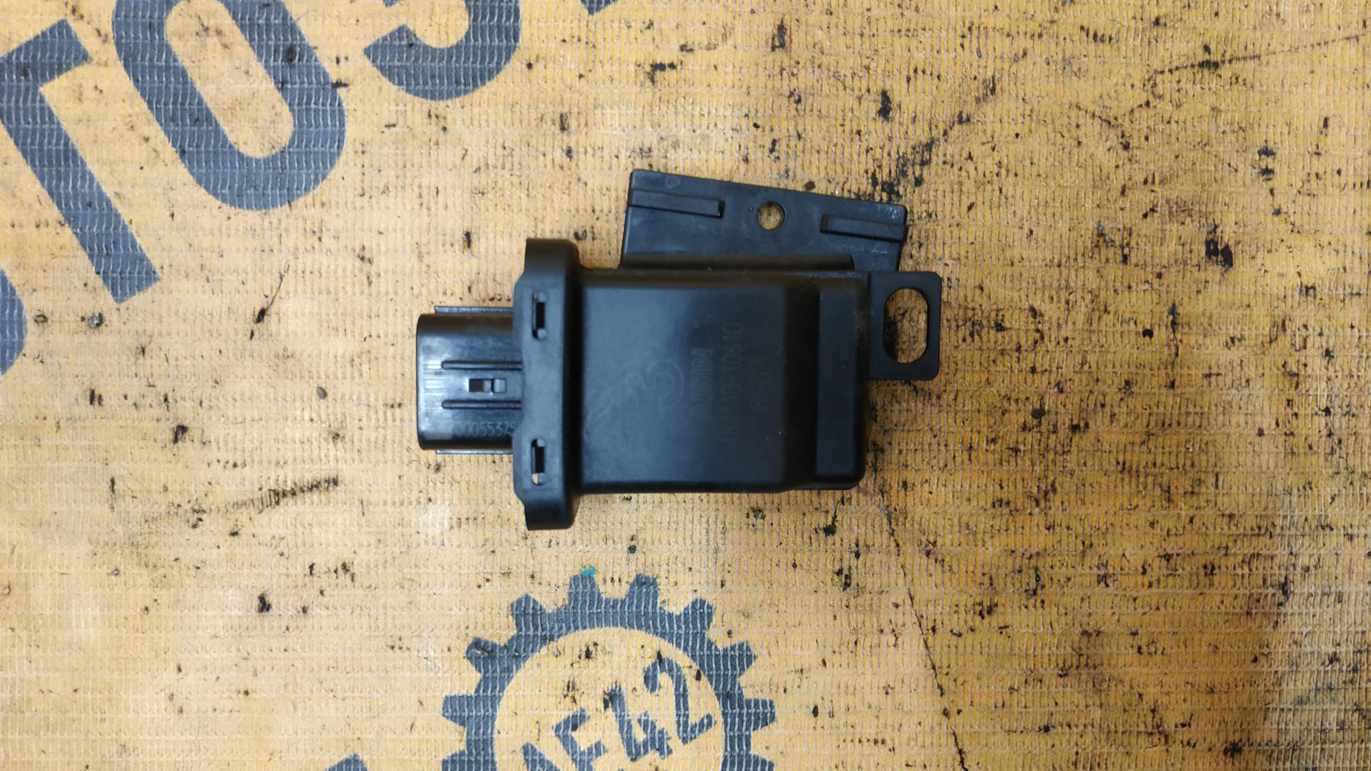 https://gcs.partsauto.market/rn-stockpro.appspot.com/thmbs/userImages/87497919e31020c6b1c735431d06908a/part/763ede57-9a46-4081-9da8-65d4cf893be4_1749108780165.jpg