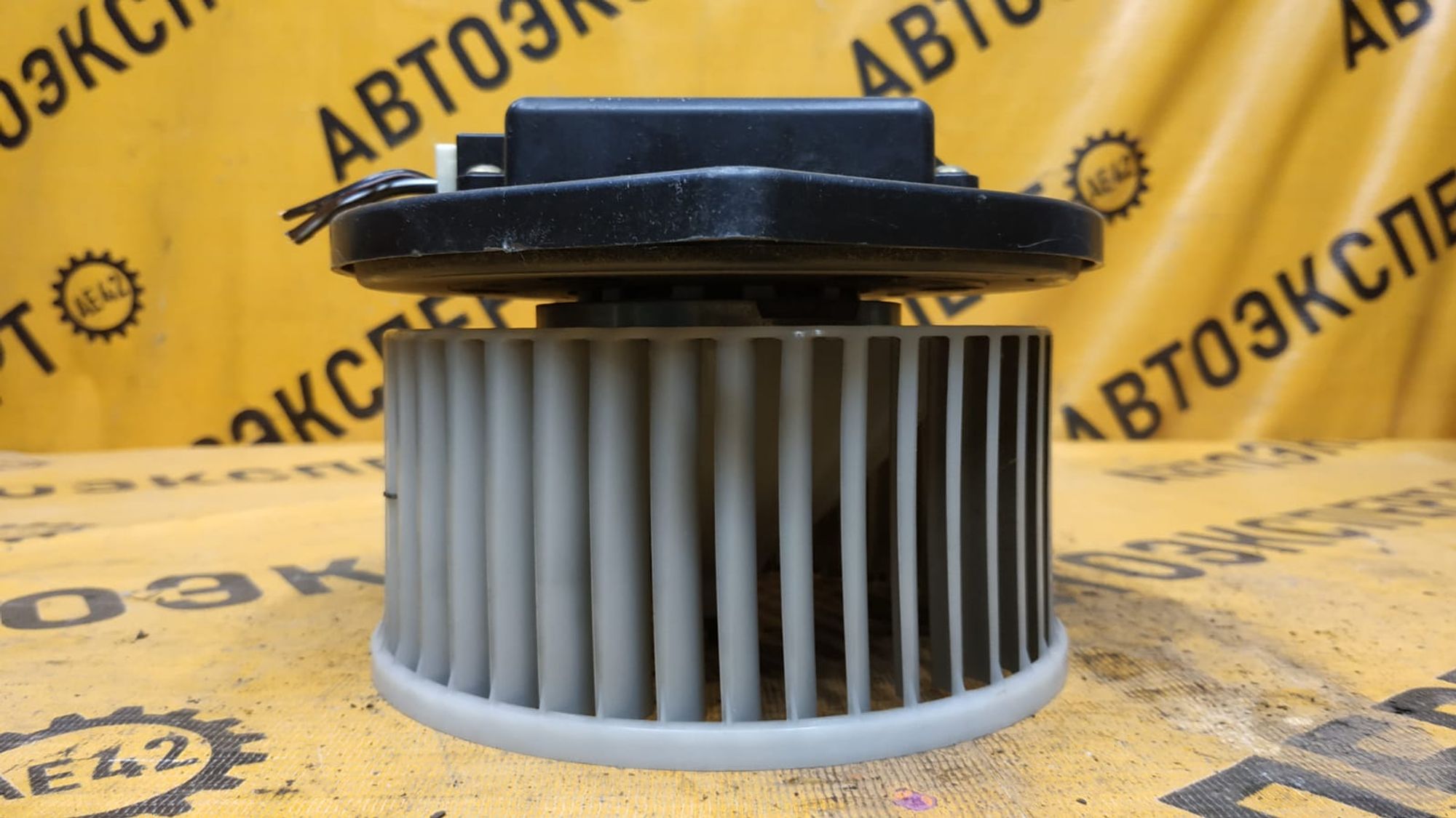 https://gcs.partsauto.market/rn-stockpro.appspot.com/thmbs/userImages/87497919e31020c6b1c735431d06908a/part/7a1bd71b-785a-44e3-a62f-a36b03c079f0_1743145544598.jpg