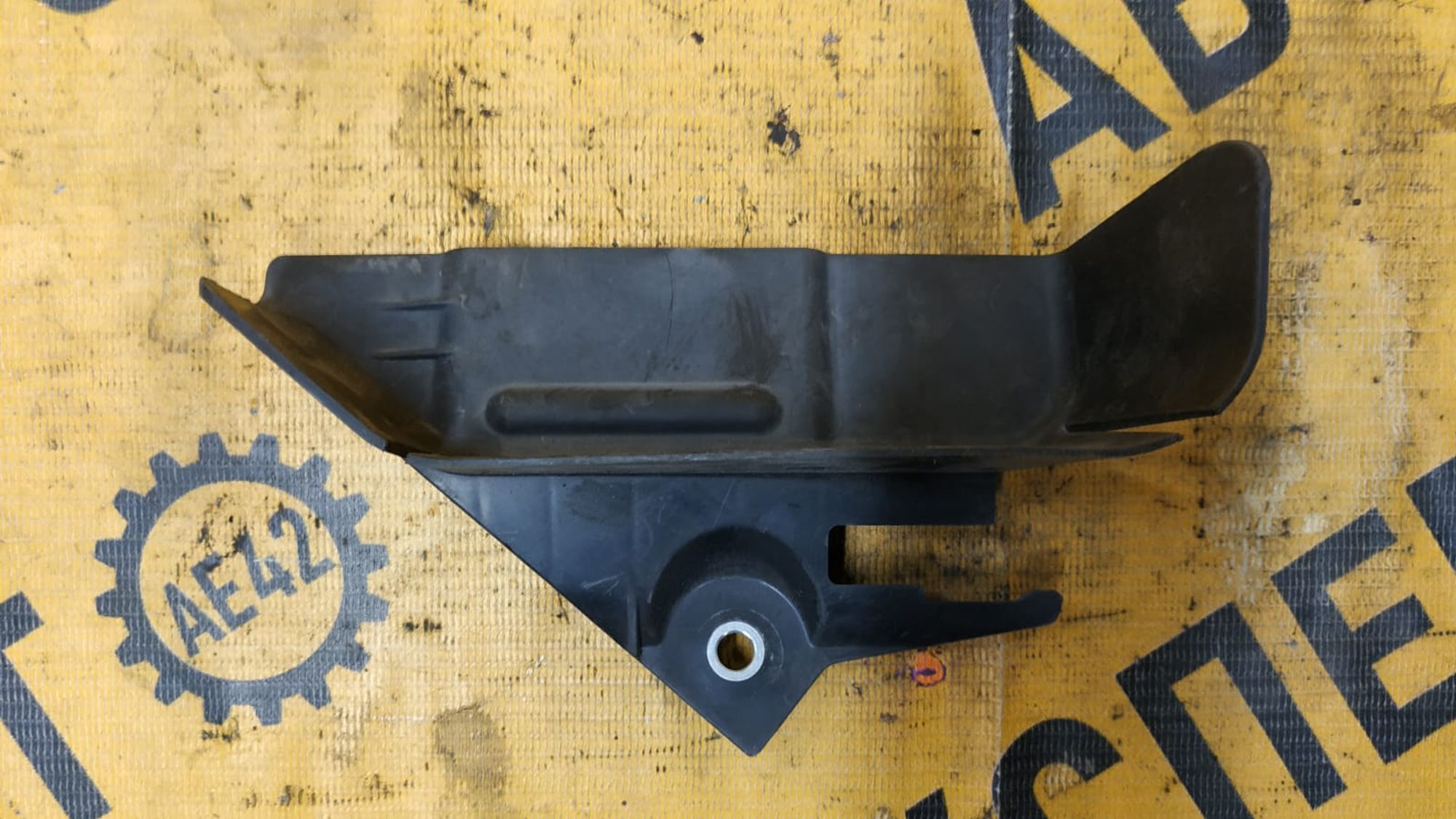 https://gcs.partsauto.market/rn-stockpro.appspot.com/thmbs/userImages/87497919e31020c6b1c735431d06908a/part/83f04b6a-cbc8-4f4c-a11d-20d4d666de31_1746437223589.jpg