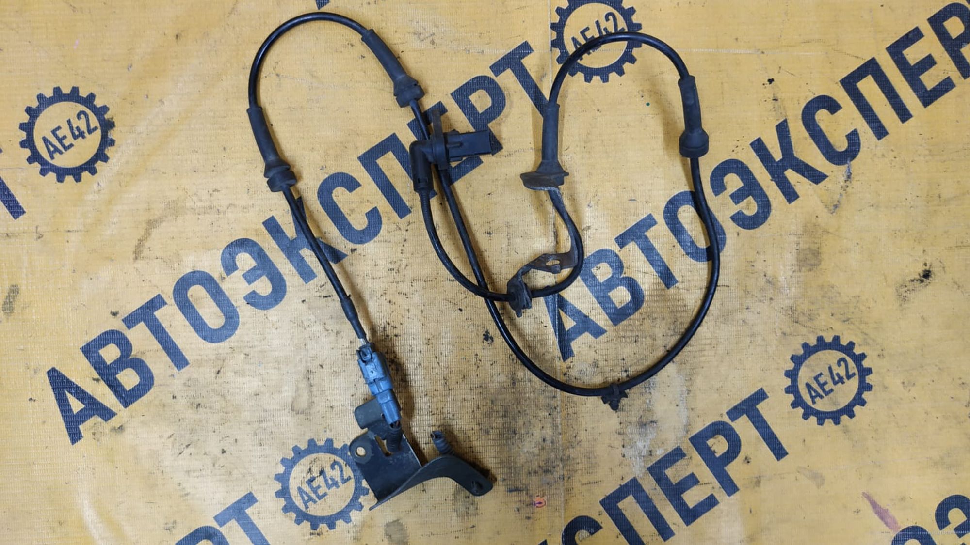 https://gcs.partsauto.market/rn-stockpro.appspot.com/thmbs/userImages/87497919e31020c6b1c735431d06908a/part/b4a4c1a6-522b-4835-86ed-d972d685990b_1745567500425.jpg
