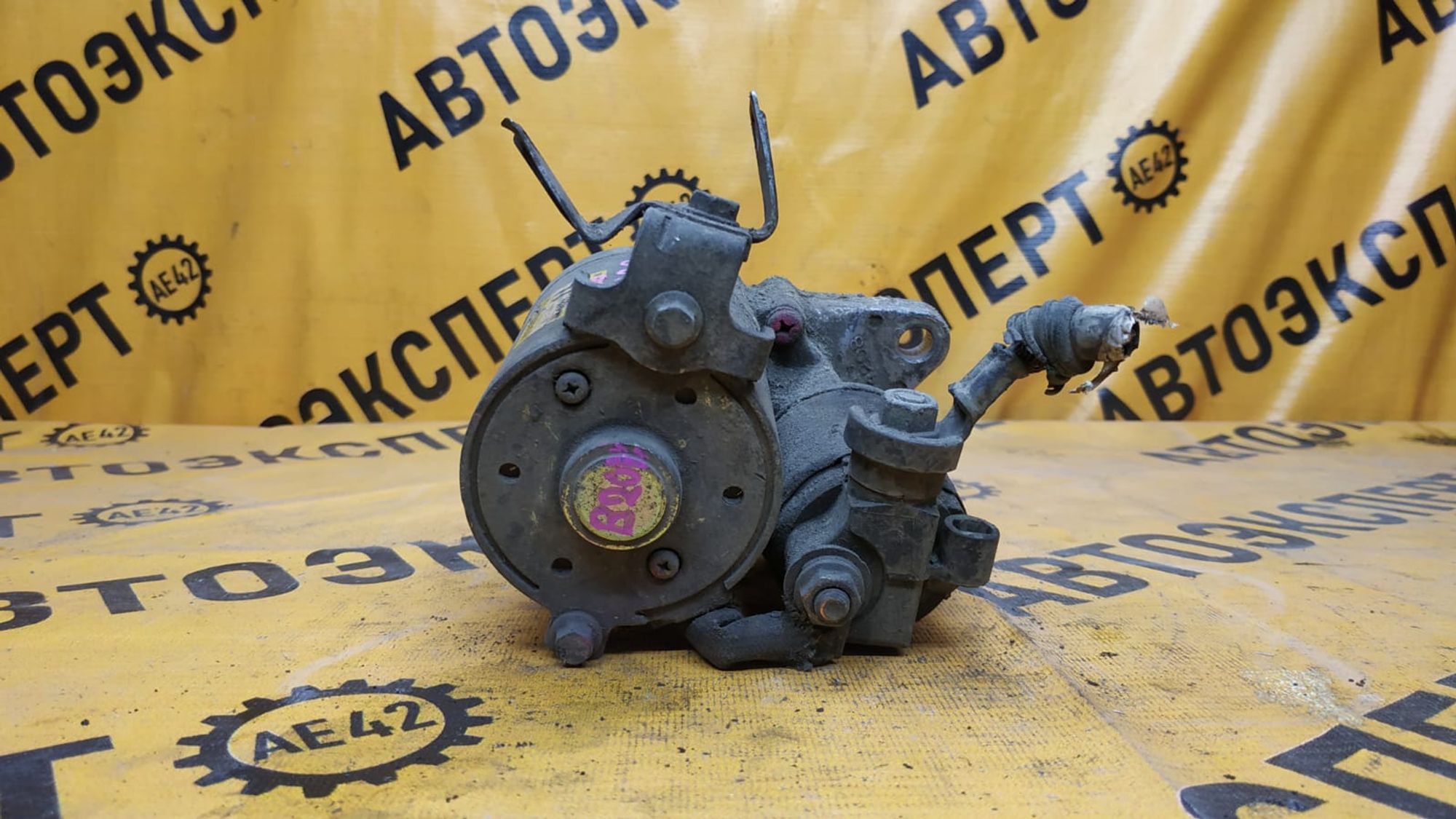 Стартер Honda Stepwgn RF1 B20B