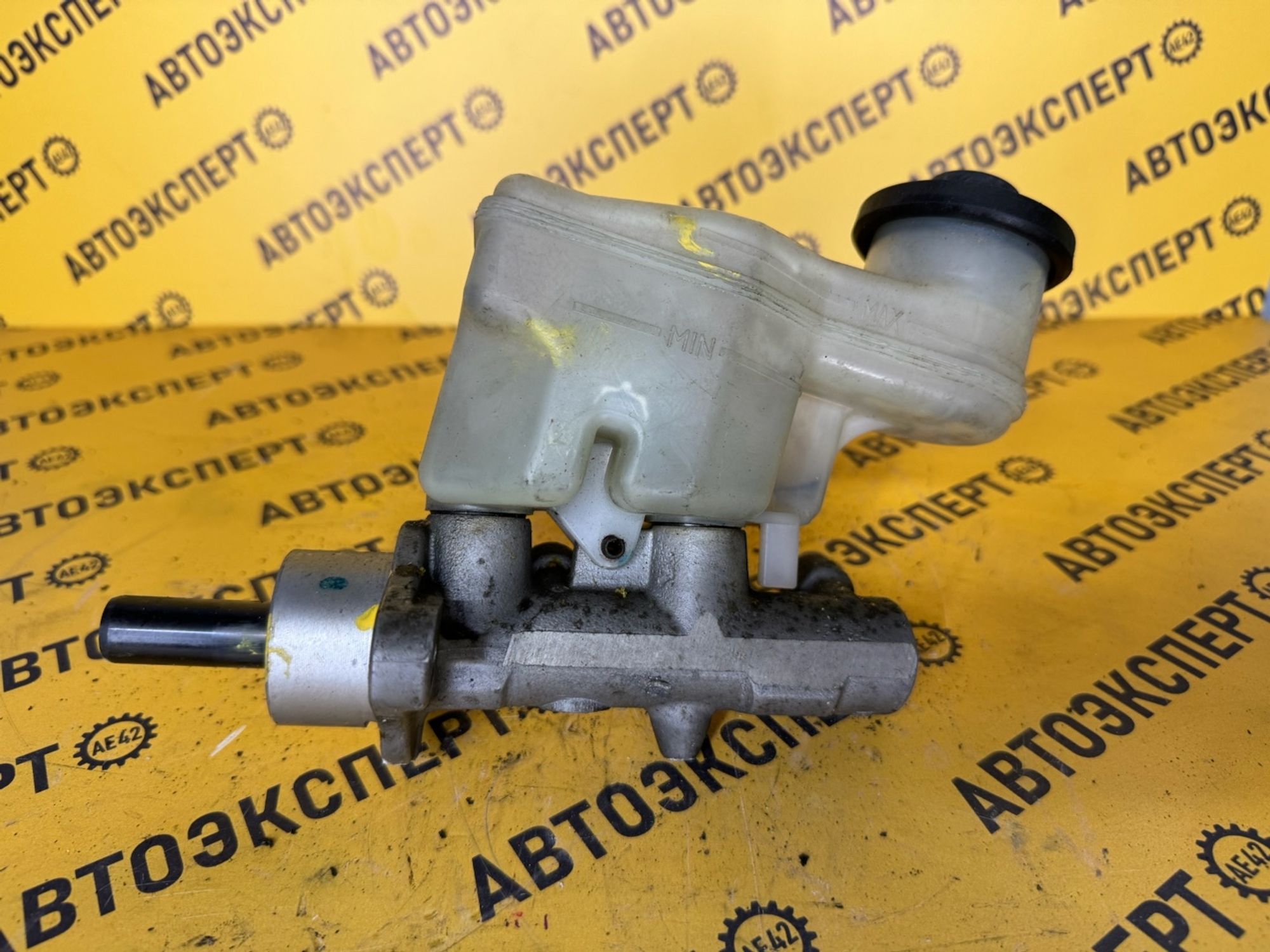 https://gcs.partsauto.market/rn-stockpro.appspot.com/thmbs/userImages/87497919e31020c6b1c735431d06908a/part/c42f3a41-83a7-4525-8d5e-090a6f0e8f74_1733205590798.jpg