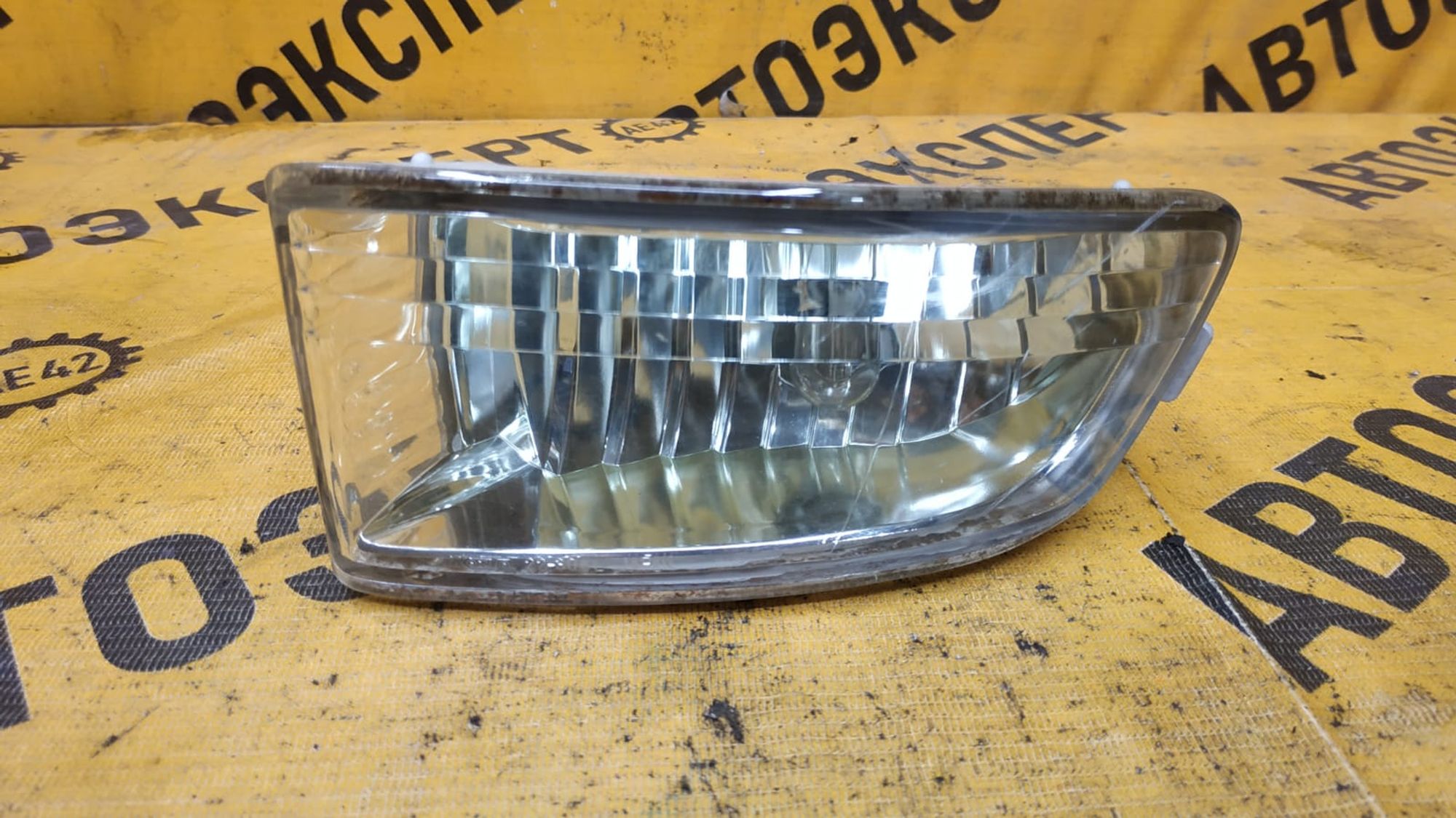 https://gcs.partsauto.market/rn-stockpro.appspot.com/thmbs/userImages/87497919e31020c6b1c735431d06908a/part/dcaadc6c-c746-4d34-b7d8-9bc929315b35_1749104934184.jpg