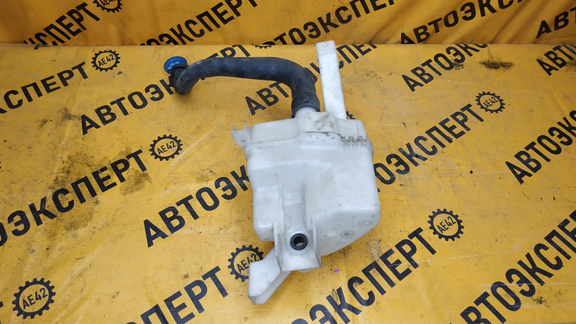 https://gcs.partsauto.market/rn-stockpro.appspot.com/thmbs/userImages/87497919e31020c6b1c735431d06908a/part/ec10fe7e-eb2a-4155-bcf6-cc3fb474d247_1746514798130.jpg