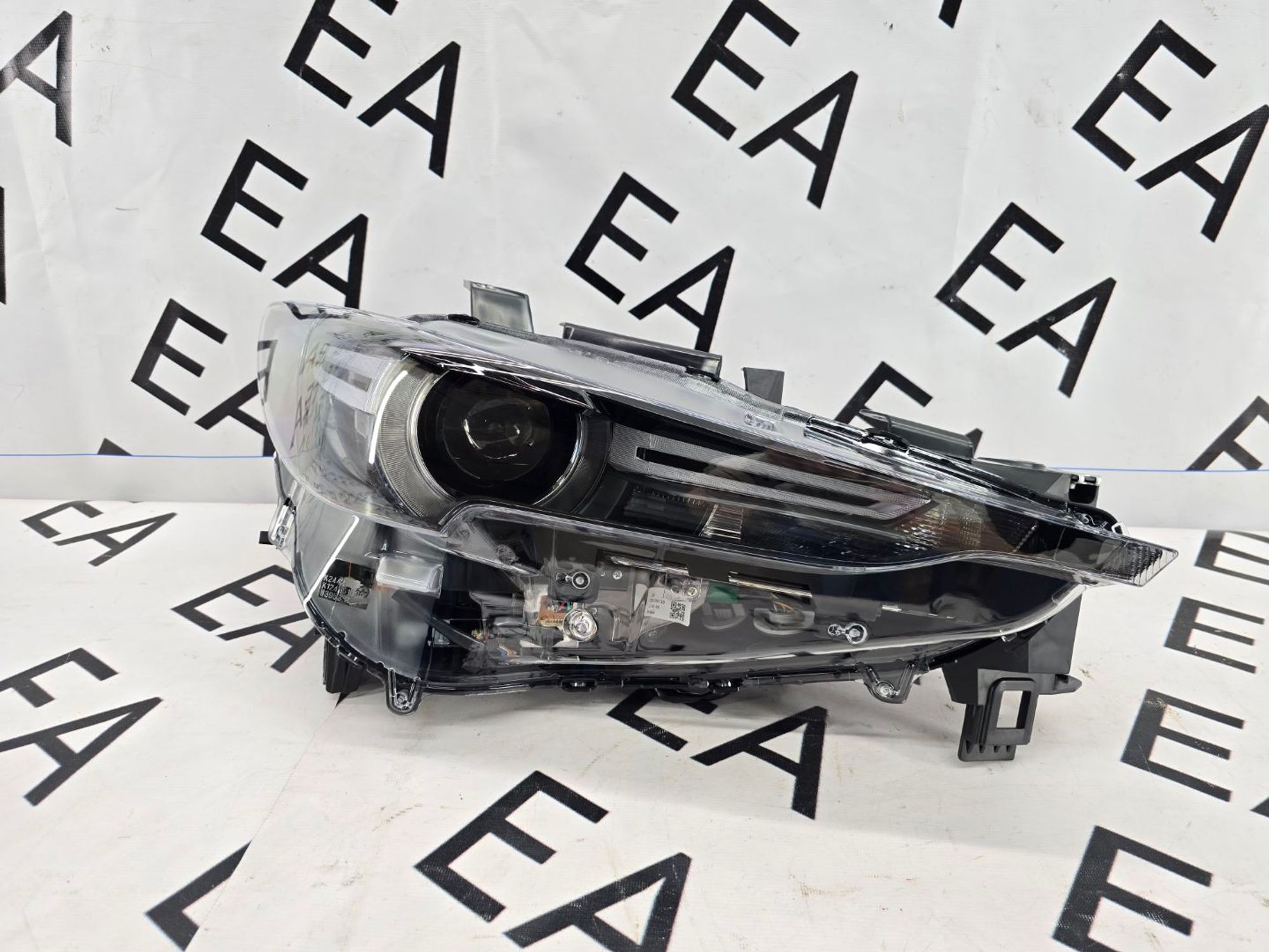 Фара правая Mazda CX-5 KF LED AFS