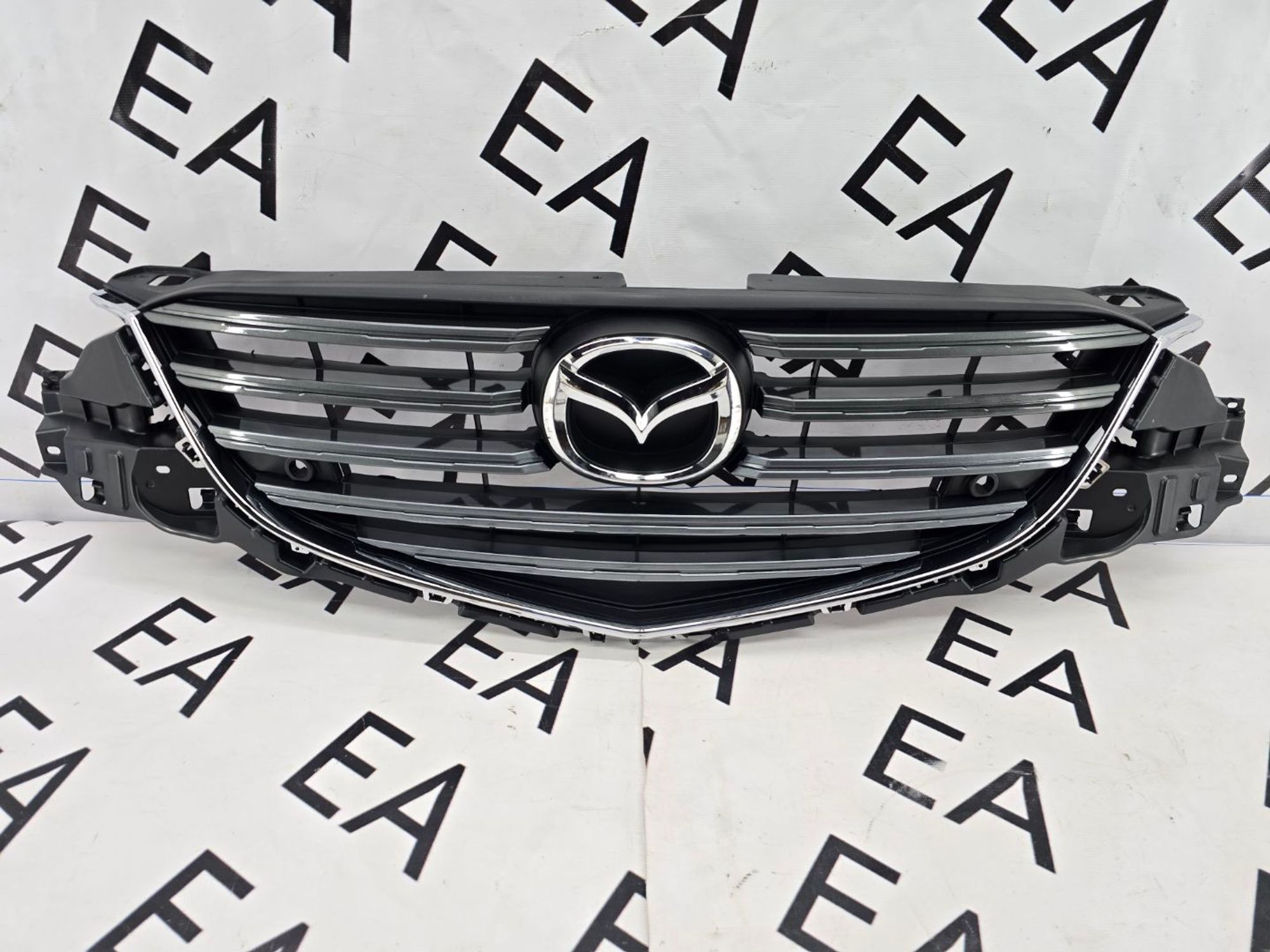 Решетка радиатора Mazda CX-5 KE Рестайлинг в сборе