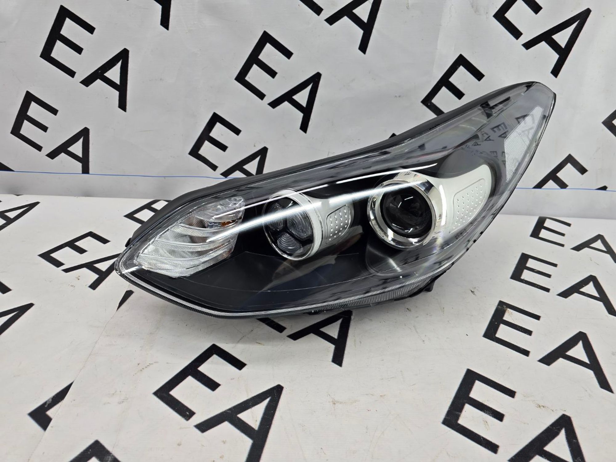Фара левая Kia Sportage 4  2016-2022 ГАЛОГЕН