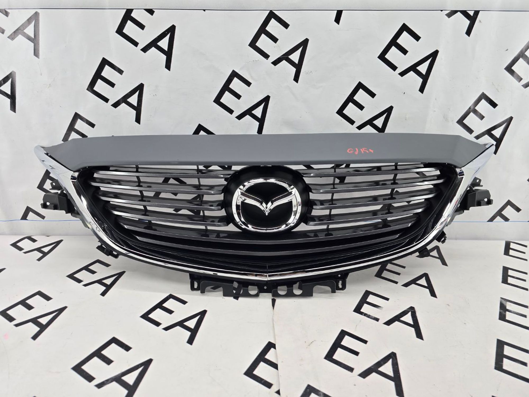 Решетка радиатора Mazda 6 GJ Рестайлинг
