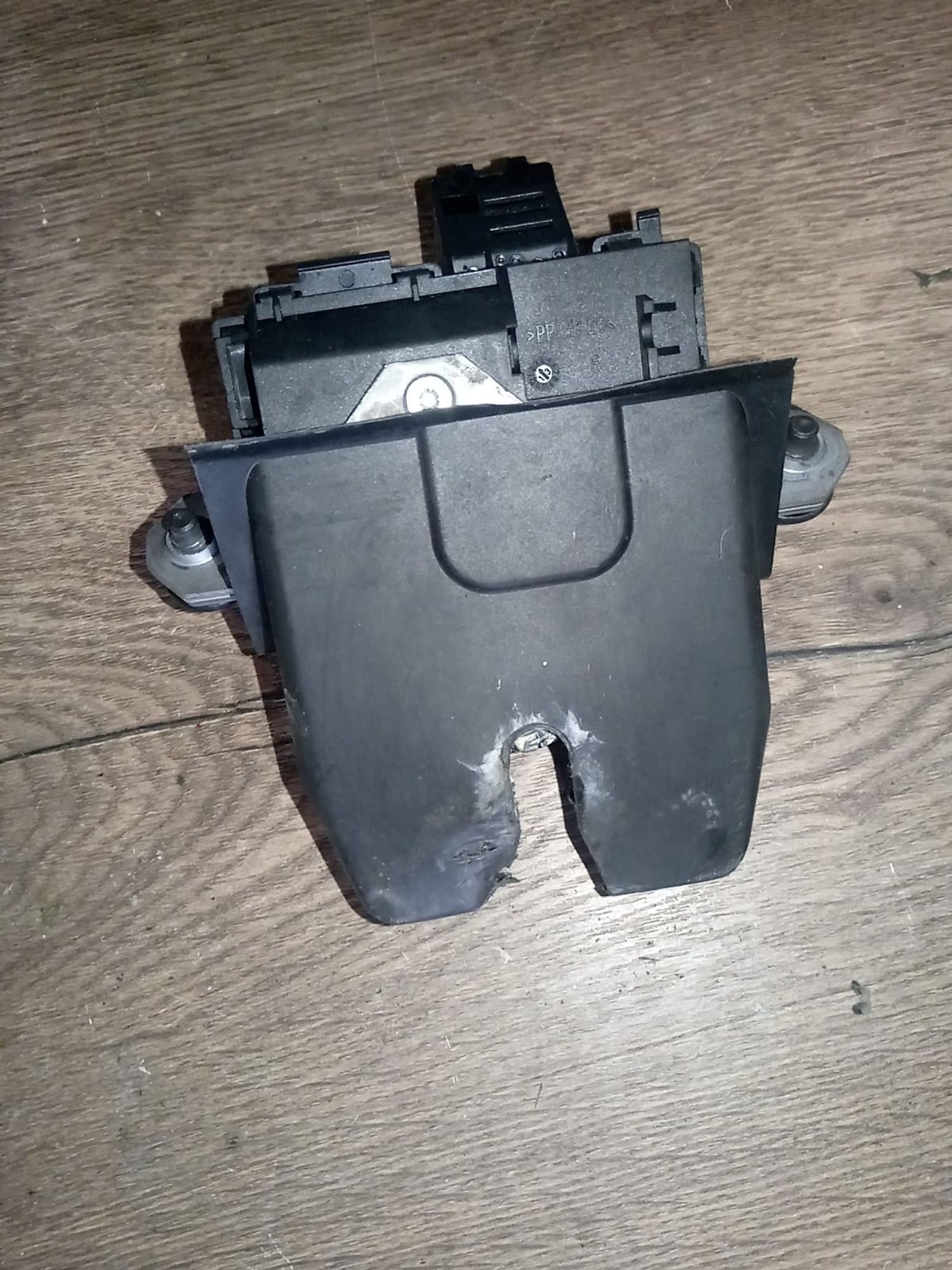 https://gcs.partsauto.market/rn-stockpro.appspot.com/thmbs/userImages/a486c87f8955b6e25f9185efee619899/part/042f1f8b-4809-42df-b135-7197bf089fec_1748548958216.jpg