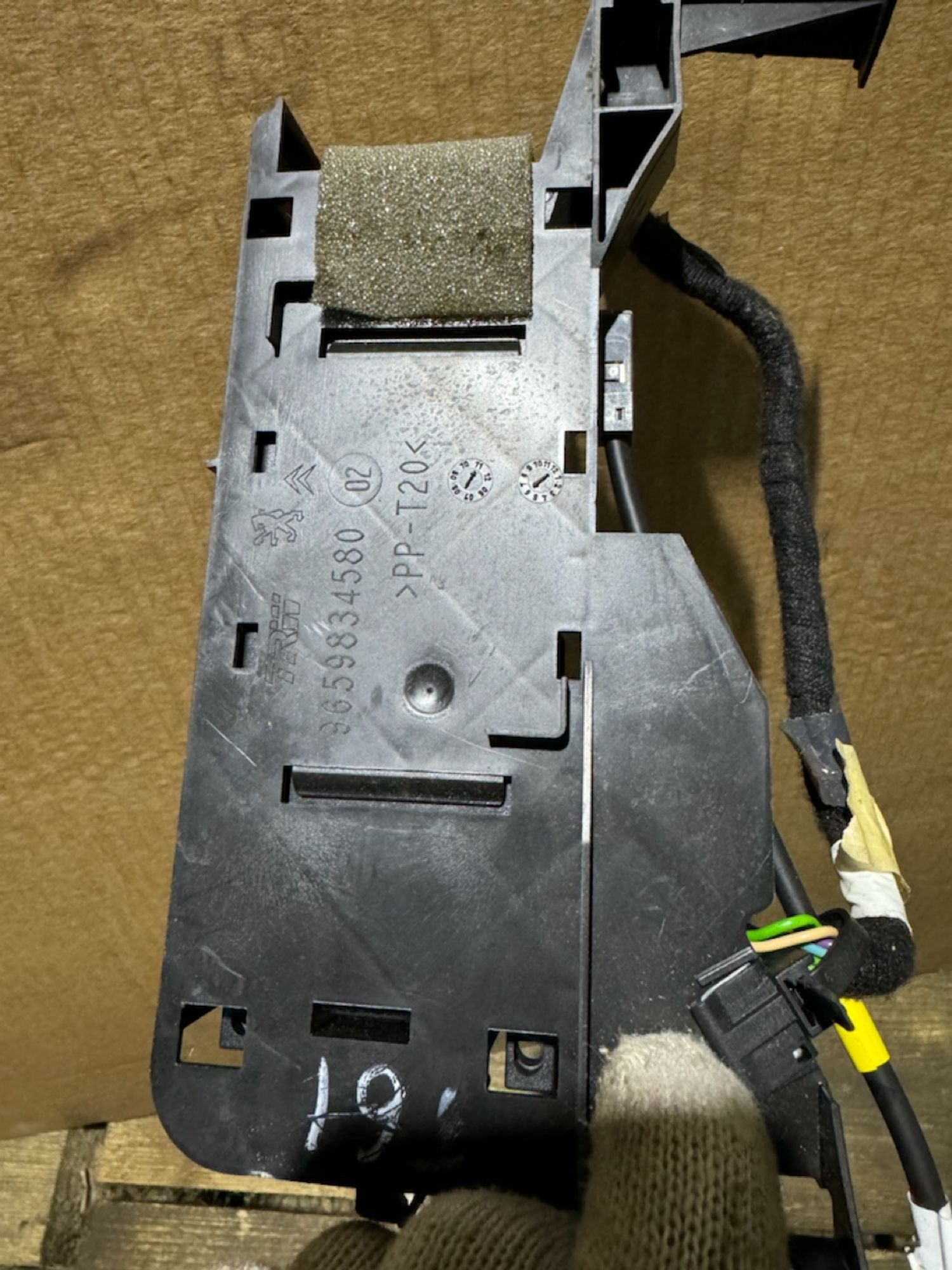 https://gcs.partsauto.market/rn-stockpro.appspot.com/thmbs/userImages/a486c87f8955b6e25f9185efee619899/part/0bd14007-0148-49a6-b61a-430f35c104b5_1746016056339.jpg