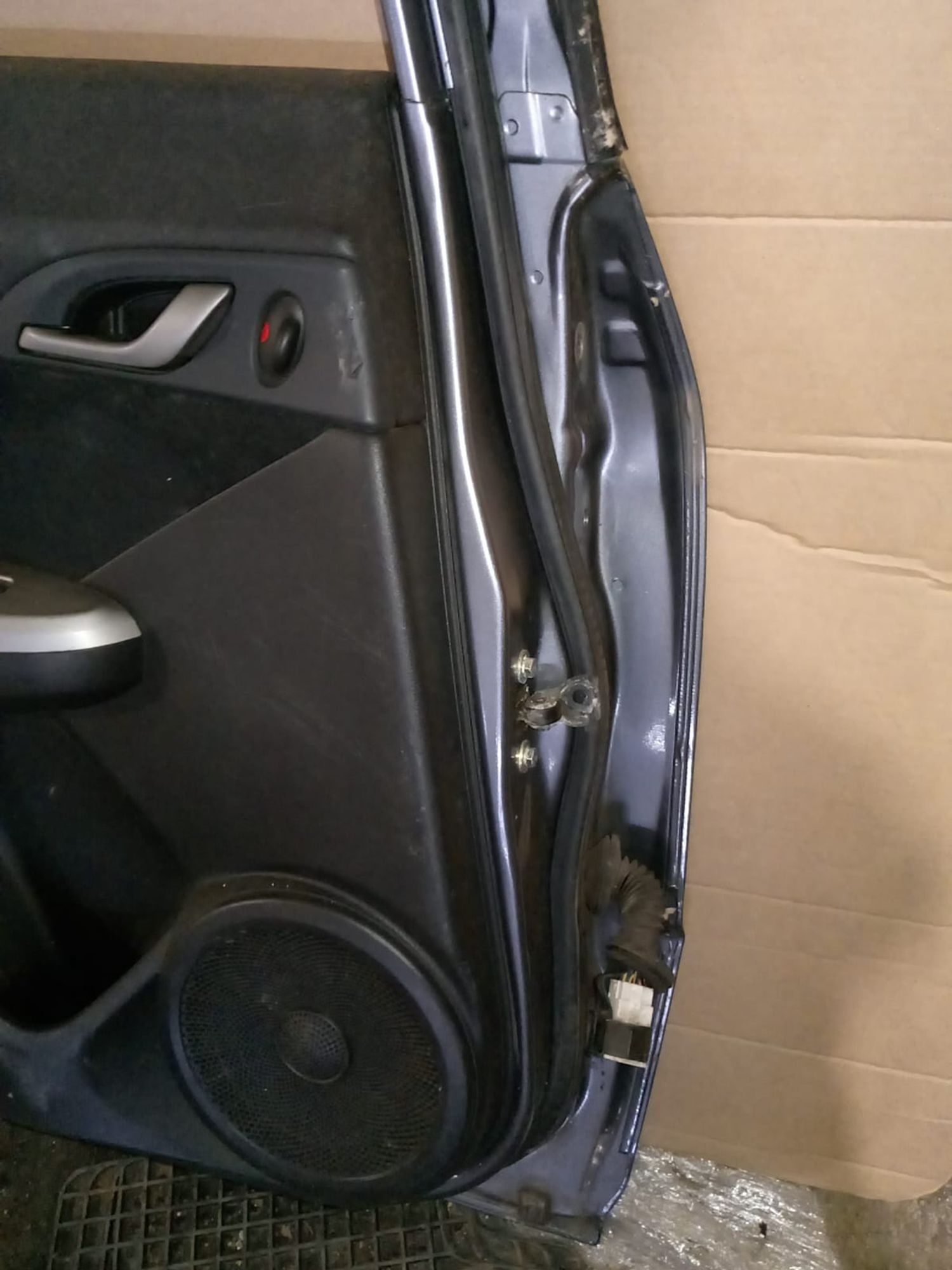 https://gcs.partsauto.market/rn-stockpro.appspot.com/thmbs/userImages/a486c87f8955b6e25f9185efee619899/part/0c2bf299-2a15-47a9-a6be-e39b6b05a86a_1747855912102.jpg