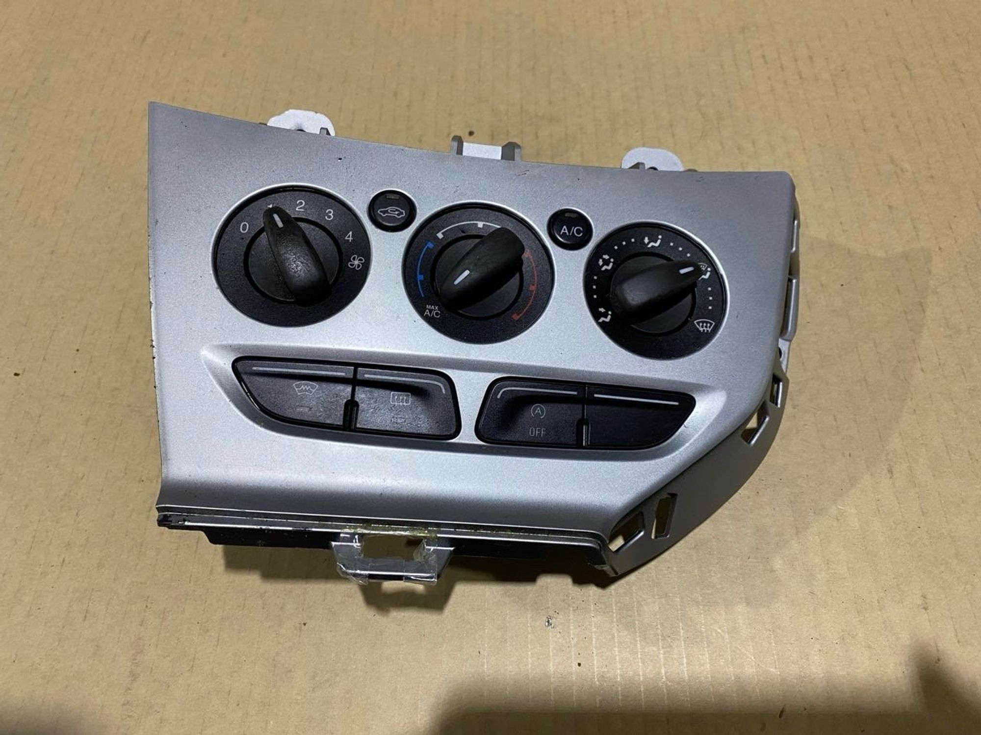 https://gcs.partsauto.market/rn-stockpro.appspot.com/thmbs/userImages/a486c87f8955b6e25f9185efee619899/part/0fd4569a-8e4b-446e-a47d-8da55408d07c_1750196512323.jpg