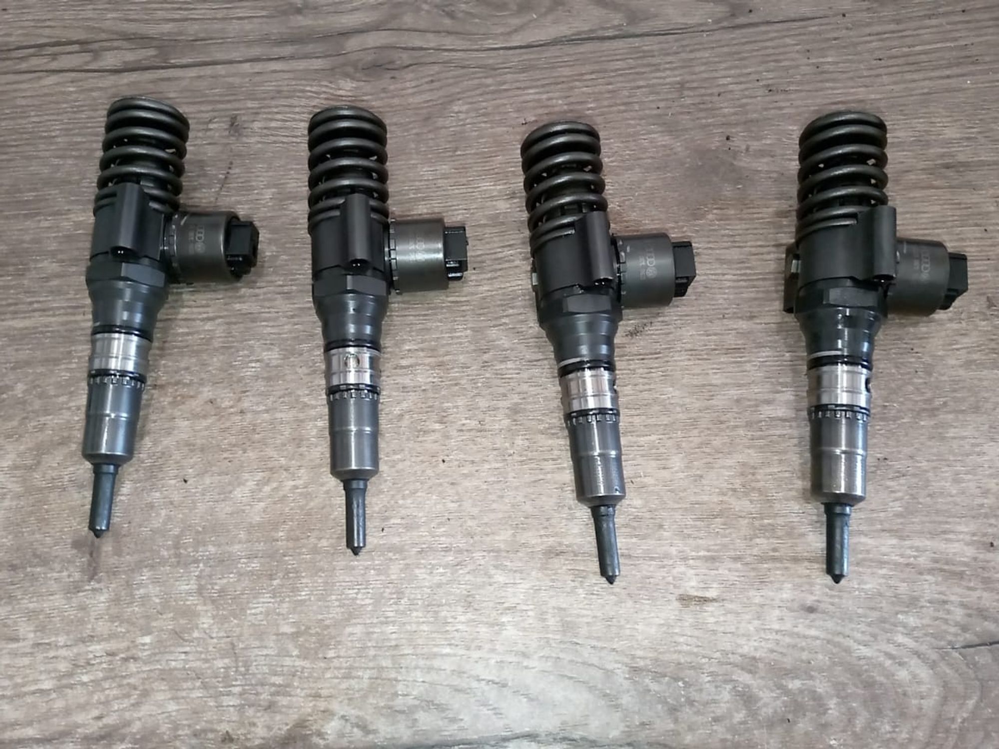 https://gcs.partsauto.market/rn-stockpro.appspot.com/thmbs/userImages/a486c87f8955b6e25f9185efee619899/part/1731157a-17a8-4d06-8b86-84f75b1e2f3e_1748007579741.jpg