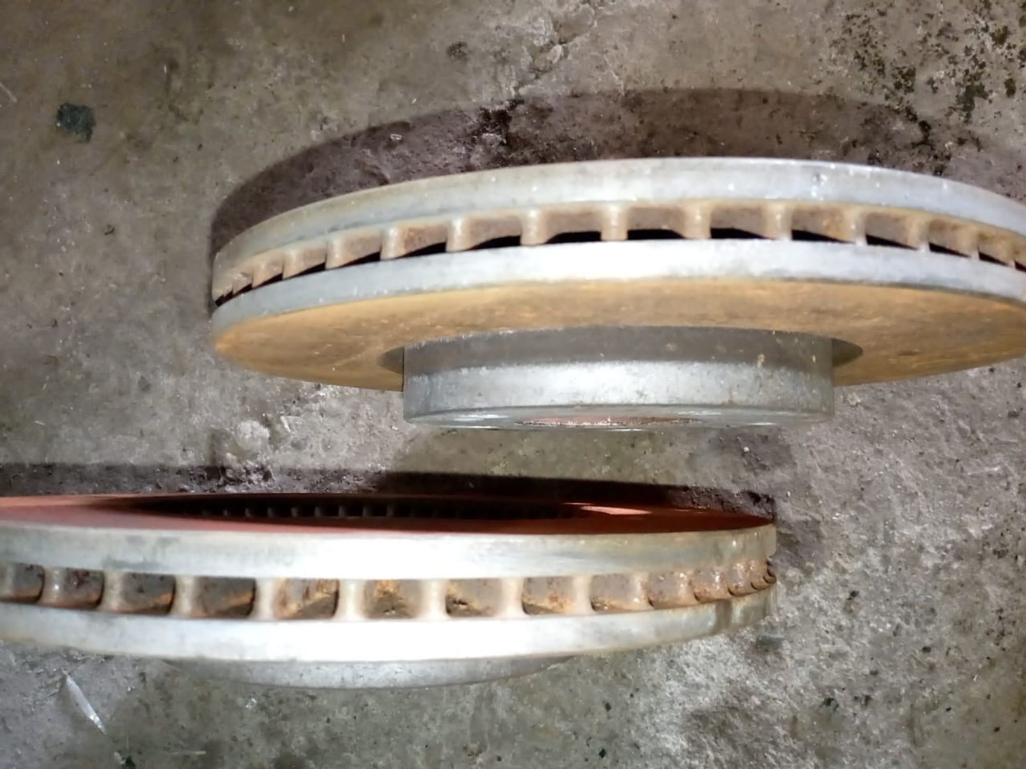 https://gcs.partsauto.market/rn-stockpro.appspot.com/thmbs/userImages/a486c87f8955b6e25f9185efee619899/part/2f1ccc85-8676-4548-b522-82effcb460e7_1748417443709.jpg
