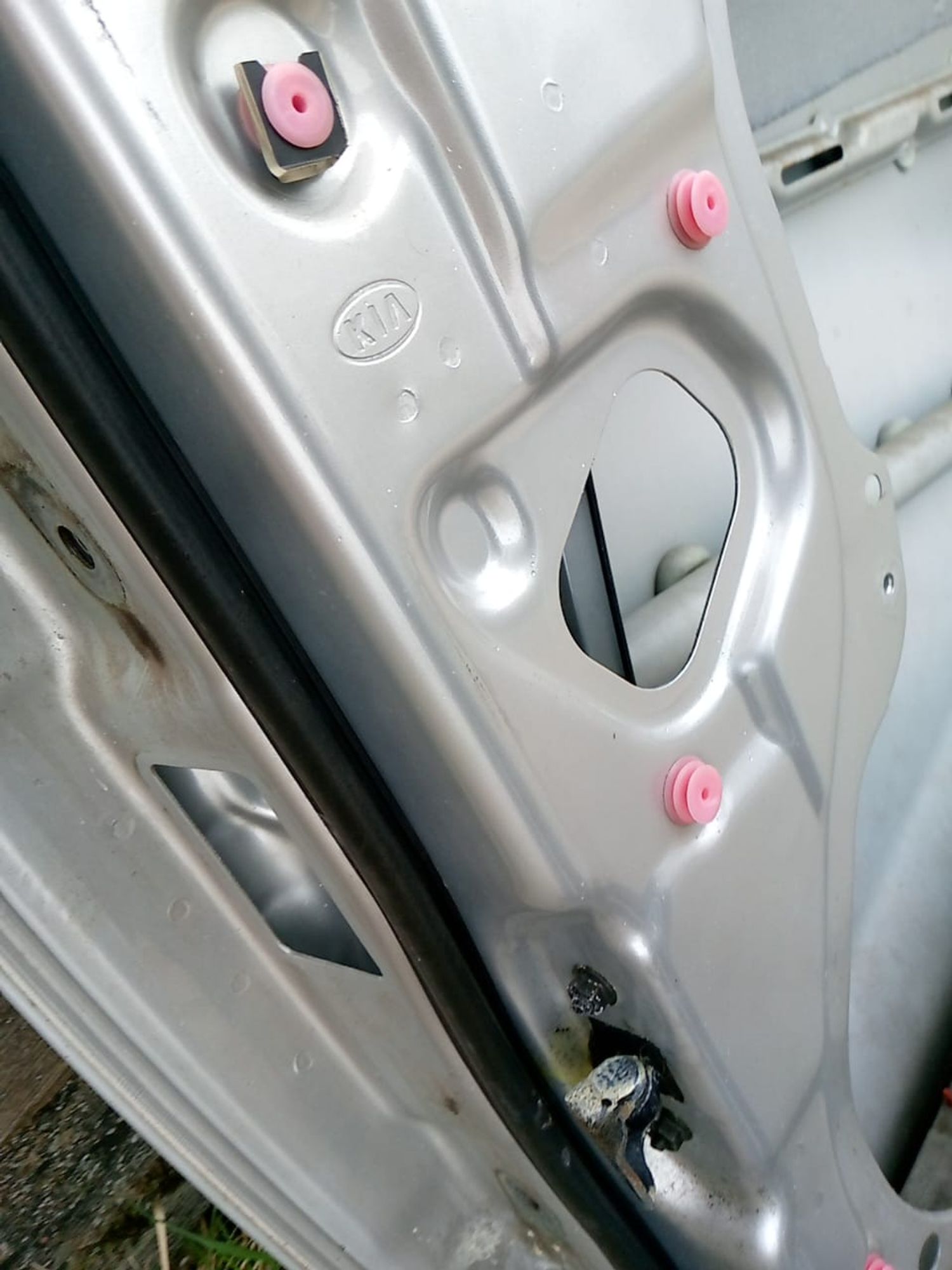 https://gcs.partsauto.market/rn-stockpro.appspot.com/thmbs/userImages/a486c87f8955b6e25f9185efee619899/part/328f5d86-23e8-4d19-b211-9d0b2cb96c7f_1748089135936.jpg