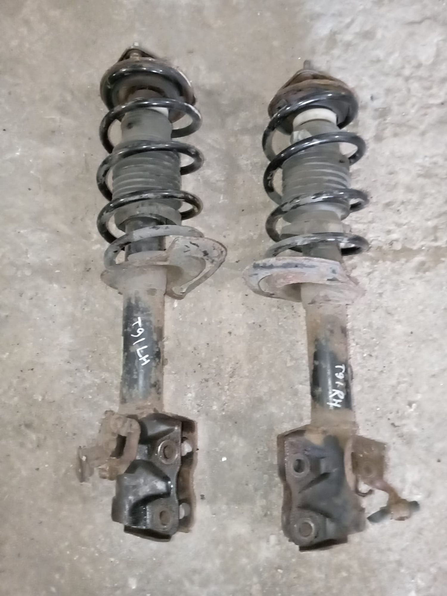 https://gcs.partsauto.market/rn-stockpro.appspot.com/thmbs/userImages/a486c87f8955b6e25f9185efee619899/part/424884da-538e-4a8d-a075-2d84cdbe59d3_1747946209854.jpg
