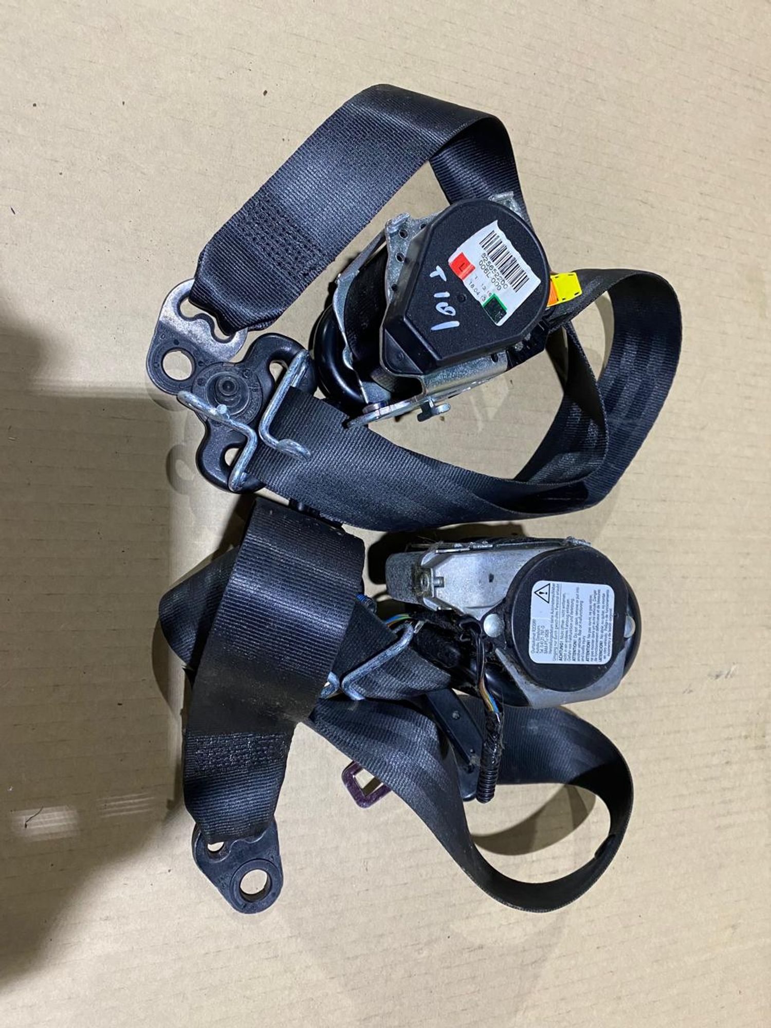 https://gcs.partsauto.market/rn-stockpro.appspot.com/thmbs/userImages/a486c87f8955b6e25f9185efee619899/part/50ced215-fbe3-4d80-a90f-1ac0cde94ddf_1750277877129.jpg