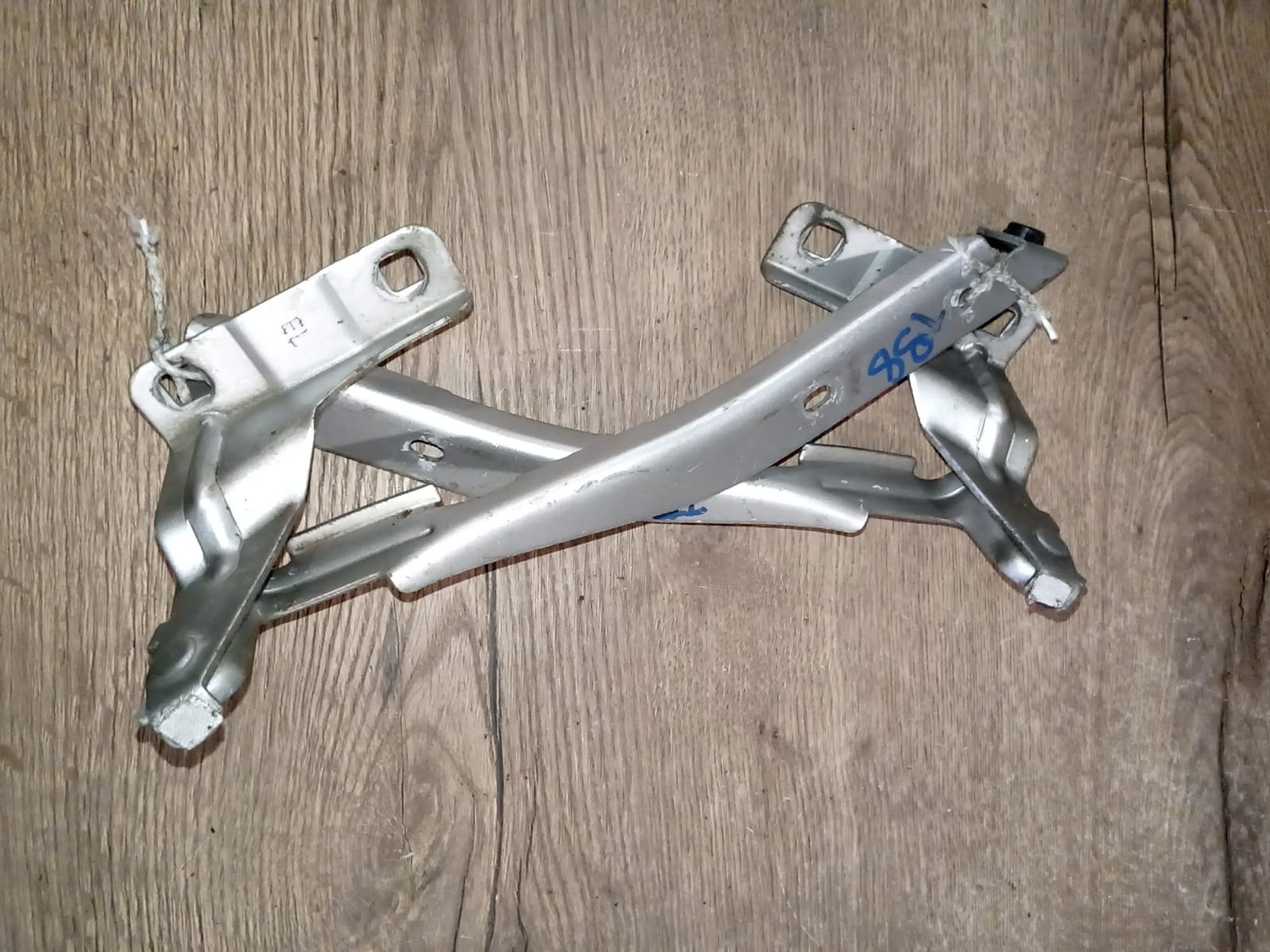 https://gcs.partsauto.market/rn-stockpro.appspot.com/thmbs/userImages/a486c87f8955b6e25f9185efee619899/part/74cc00e0-a18d-4a08-930b-dd2c1b883060_1746361199396.jpg